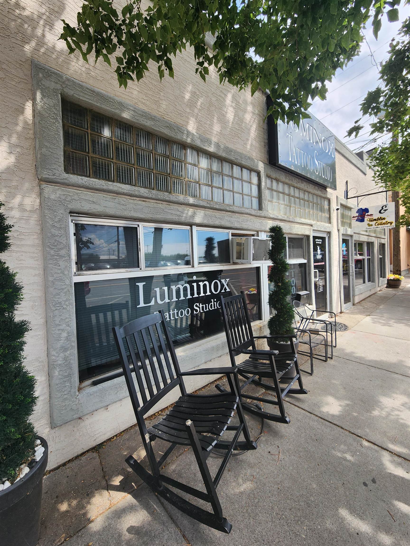 150 W Main Street Unit: E
