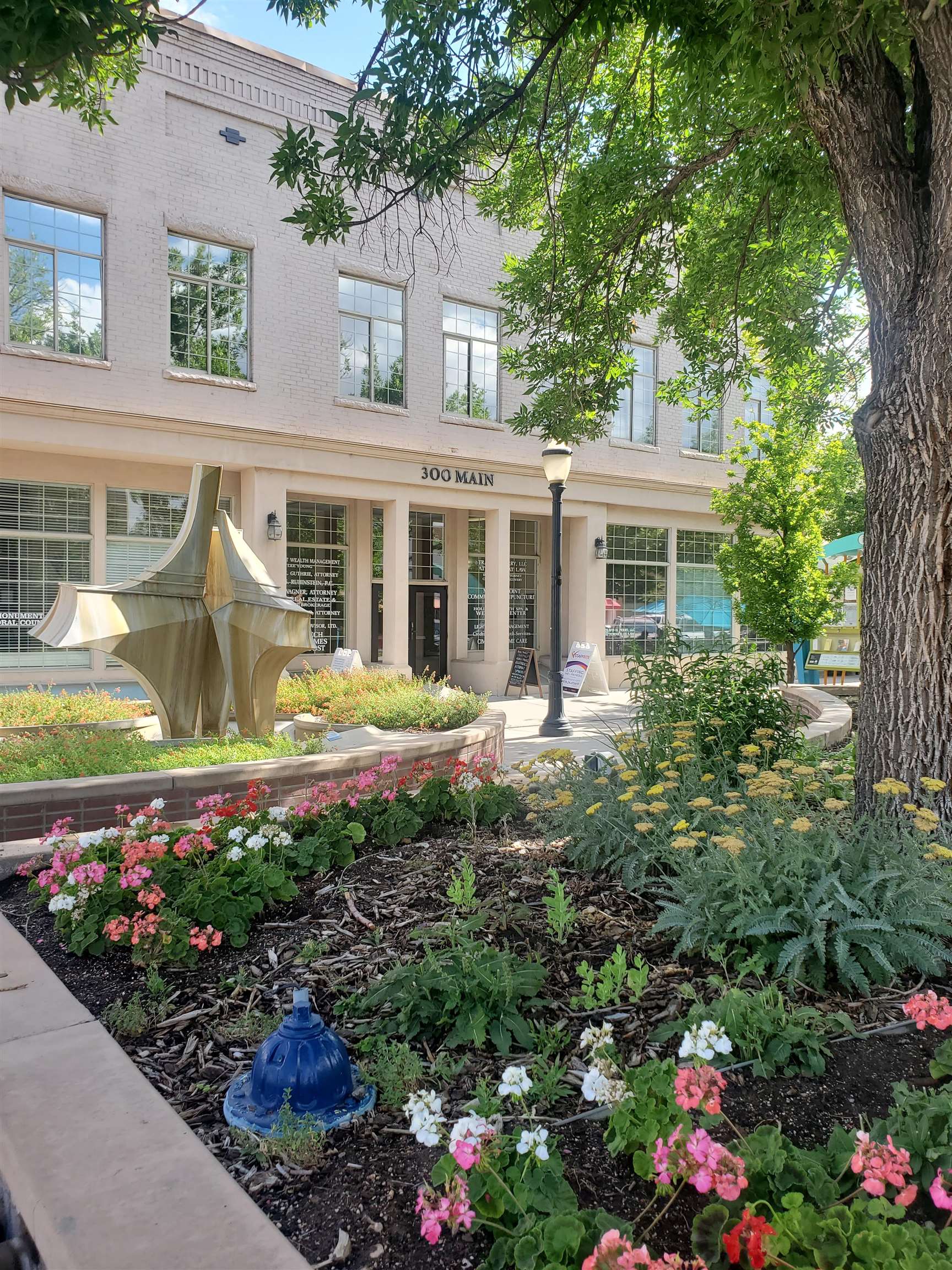300 Main Street Unit: Unit 203, Suite 204