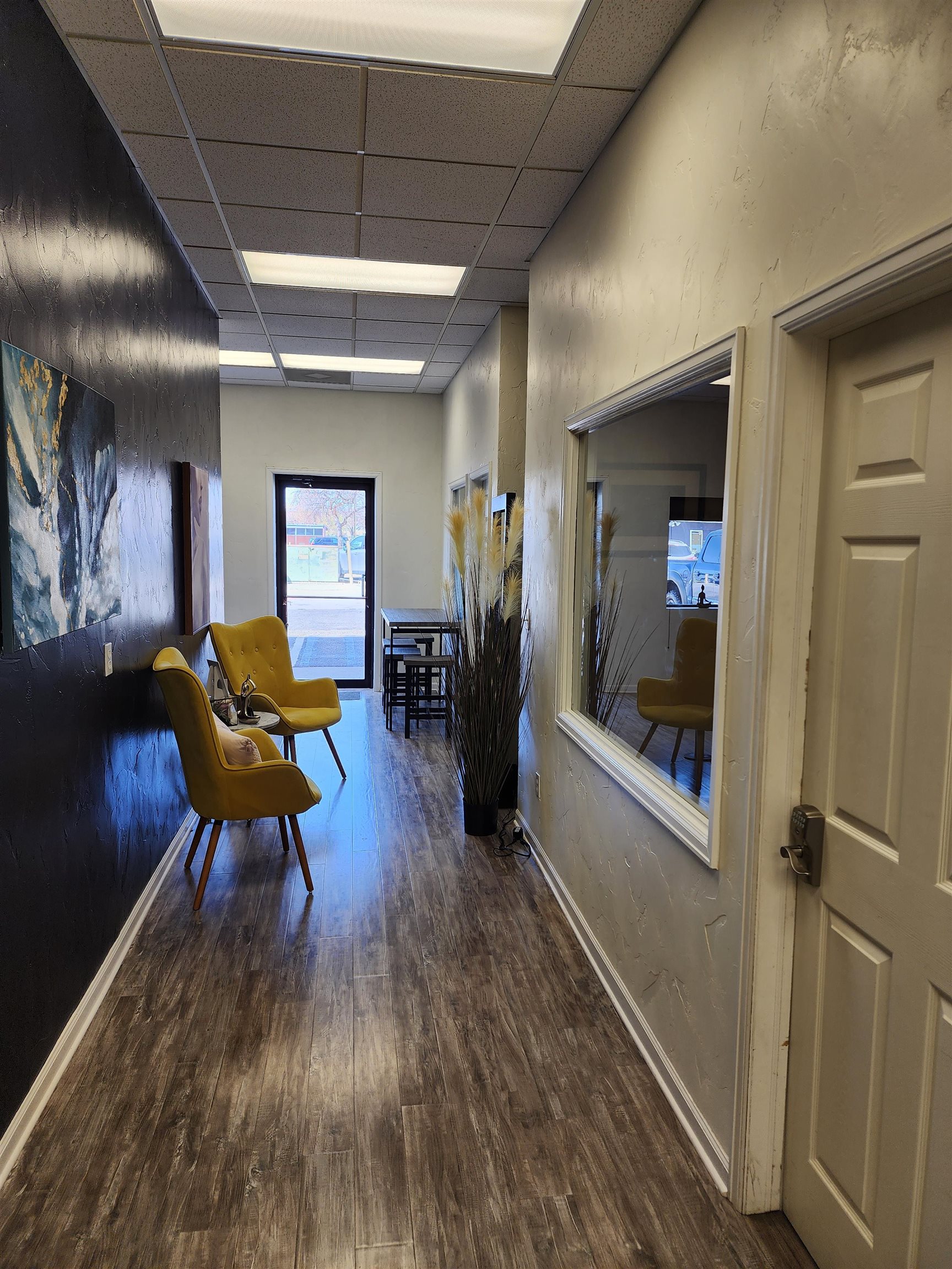 300 Main Street Unit: Unit 203, Suite 204