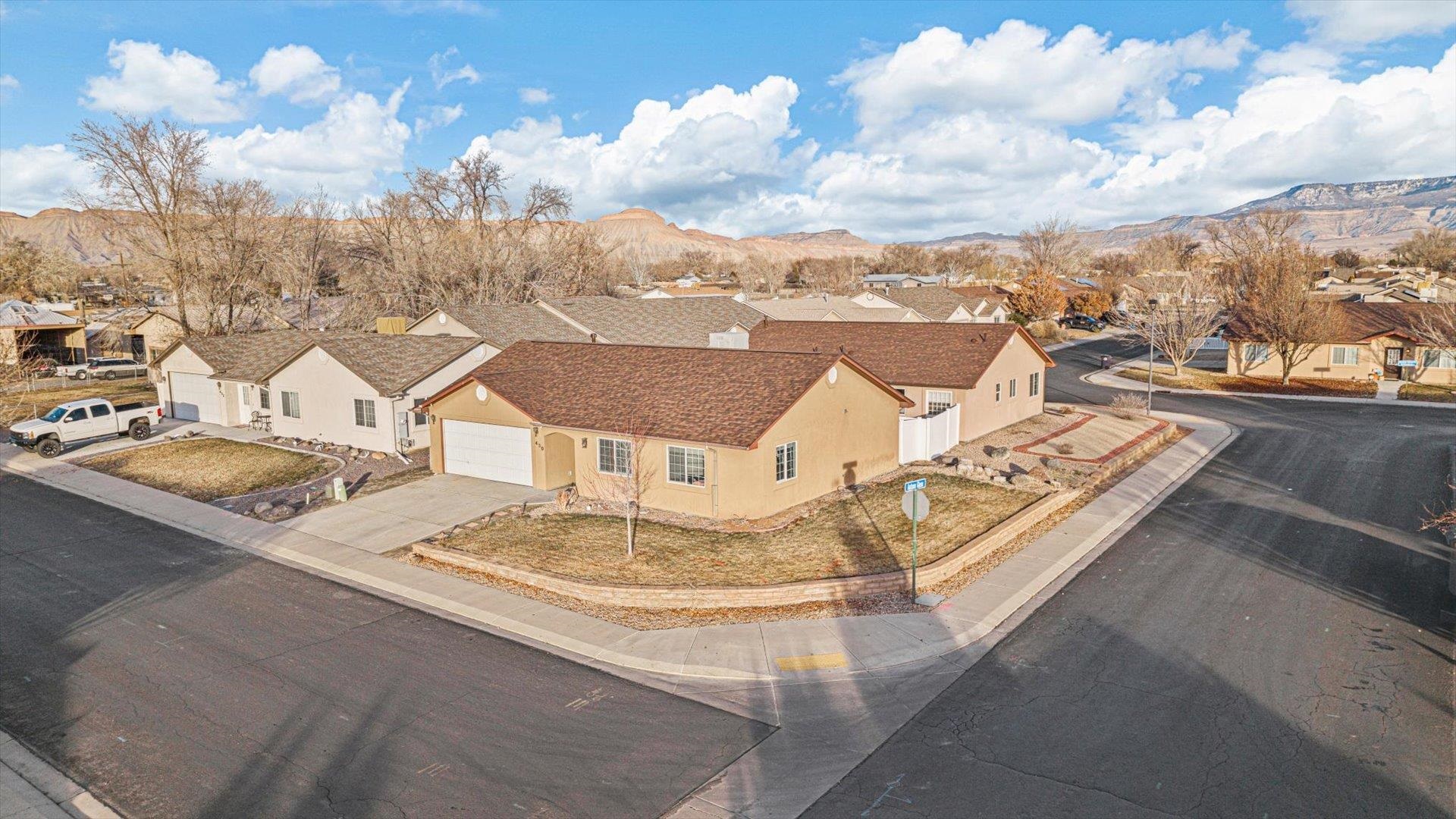 430 Colorow Drive