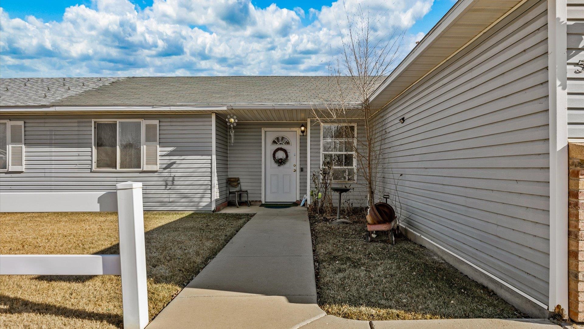 572 Villa Street Unit: A