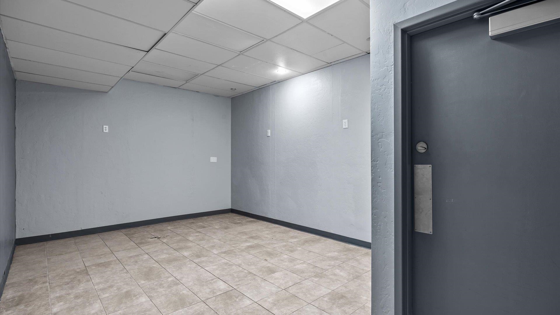2829 North Avenue Unit: 103