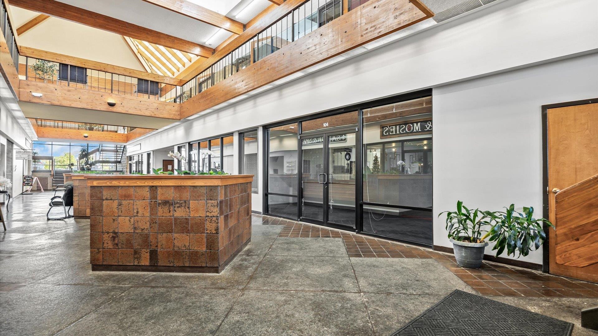 2829 North Avenue Unit: 104