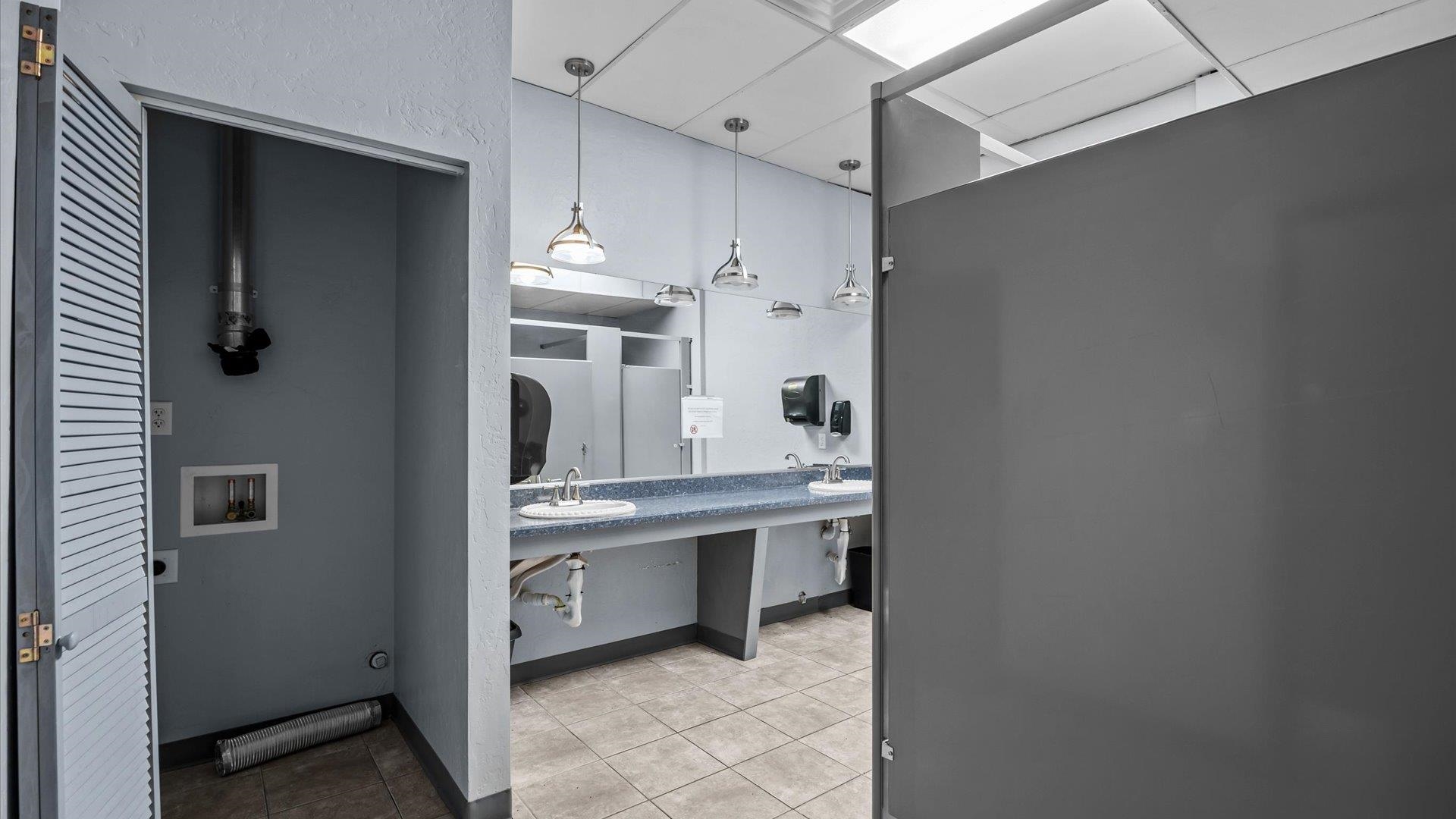 2829 North Avenue Unit: 104