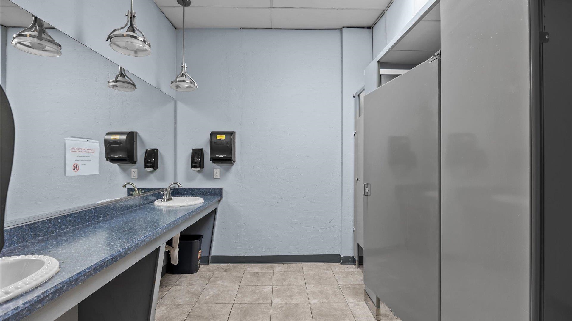 2829 North Avenue Unit: 104