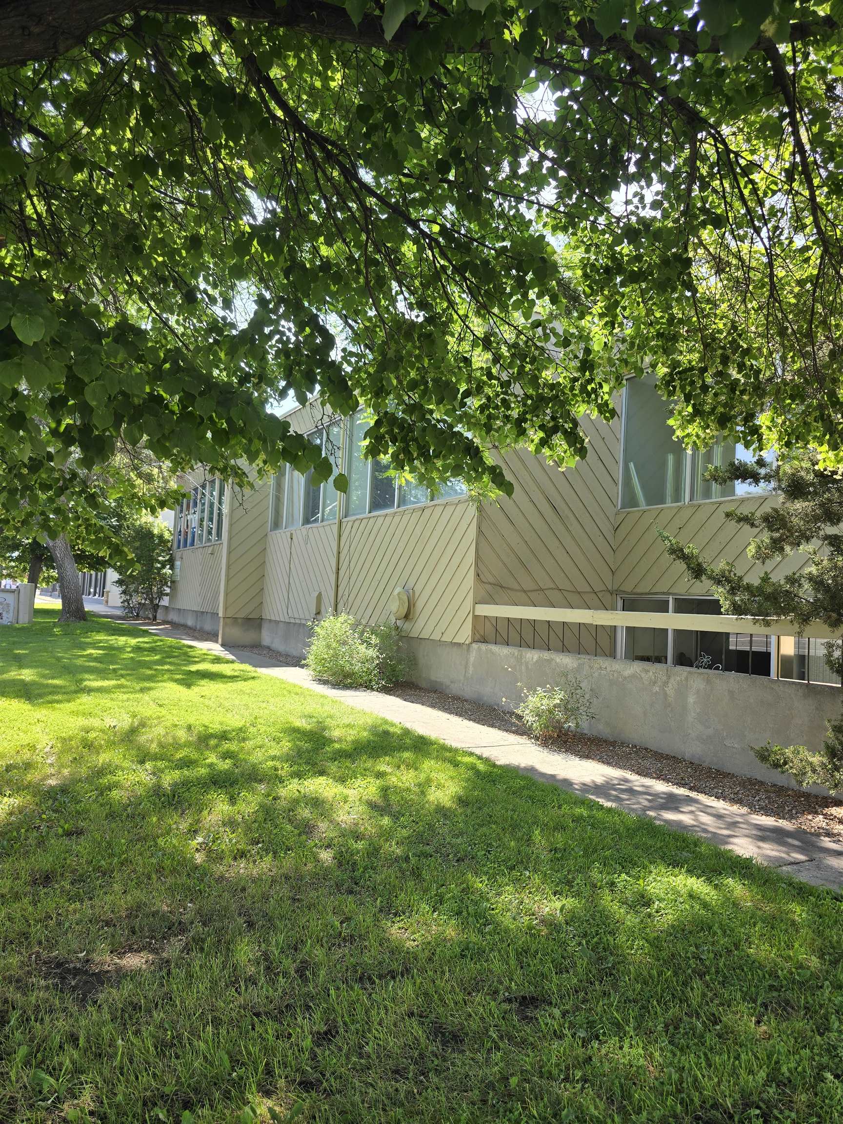 1000 N 9th Street Unit: 44