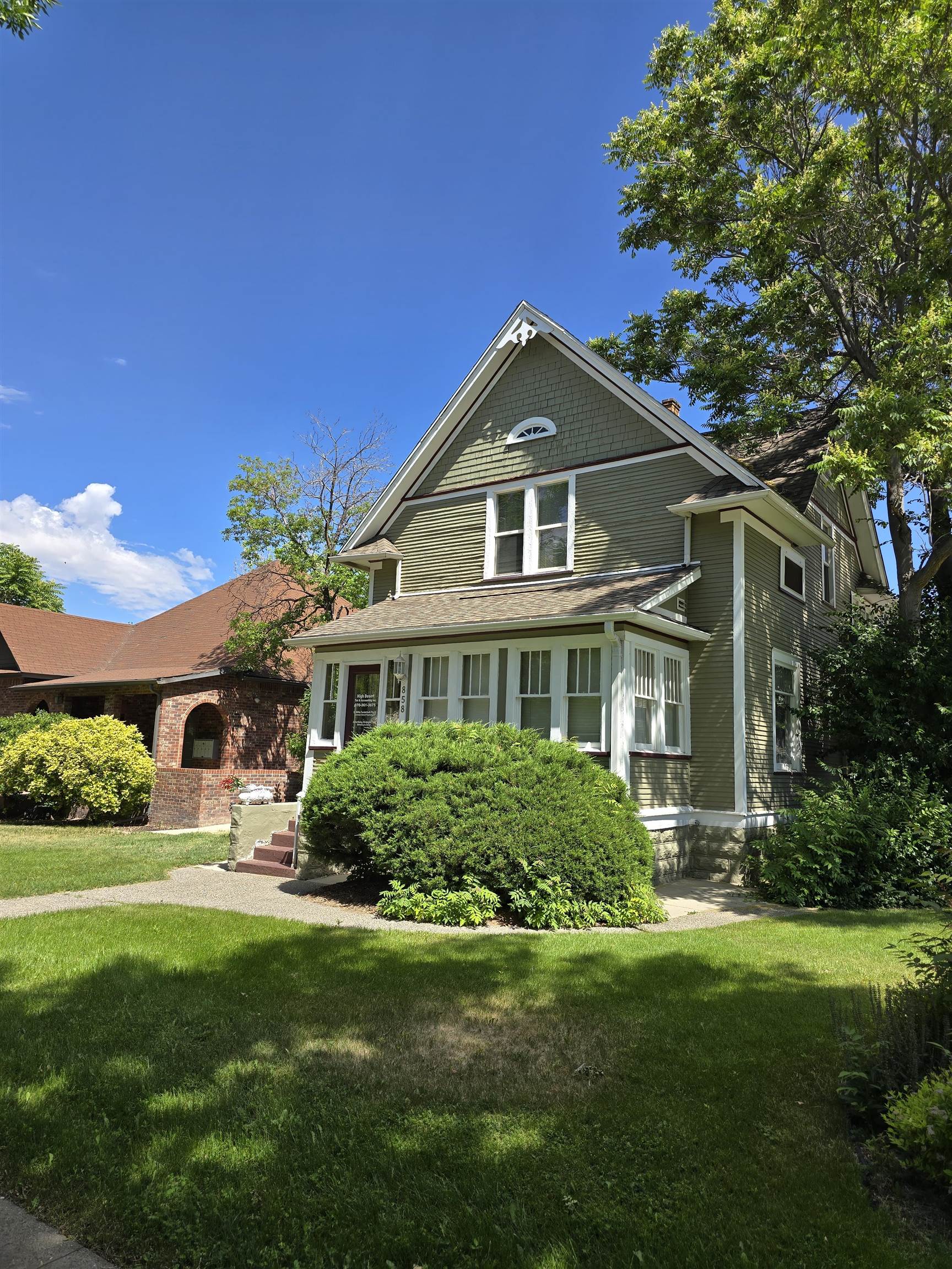858 Grand Avenue Unit: 4