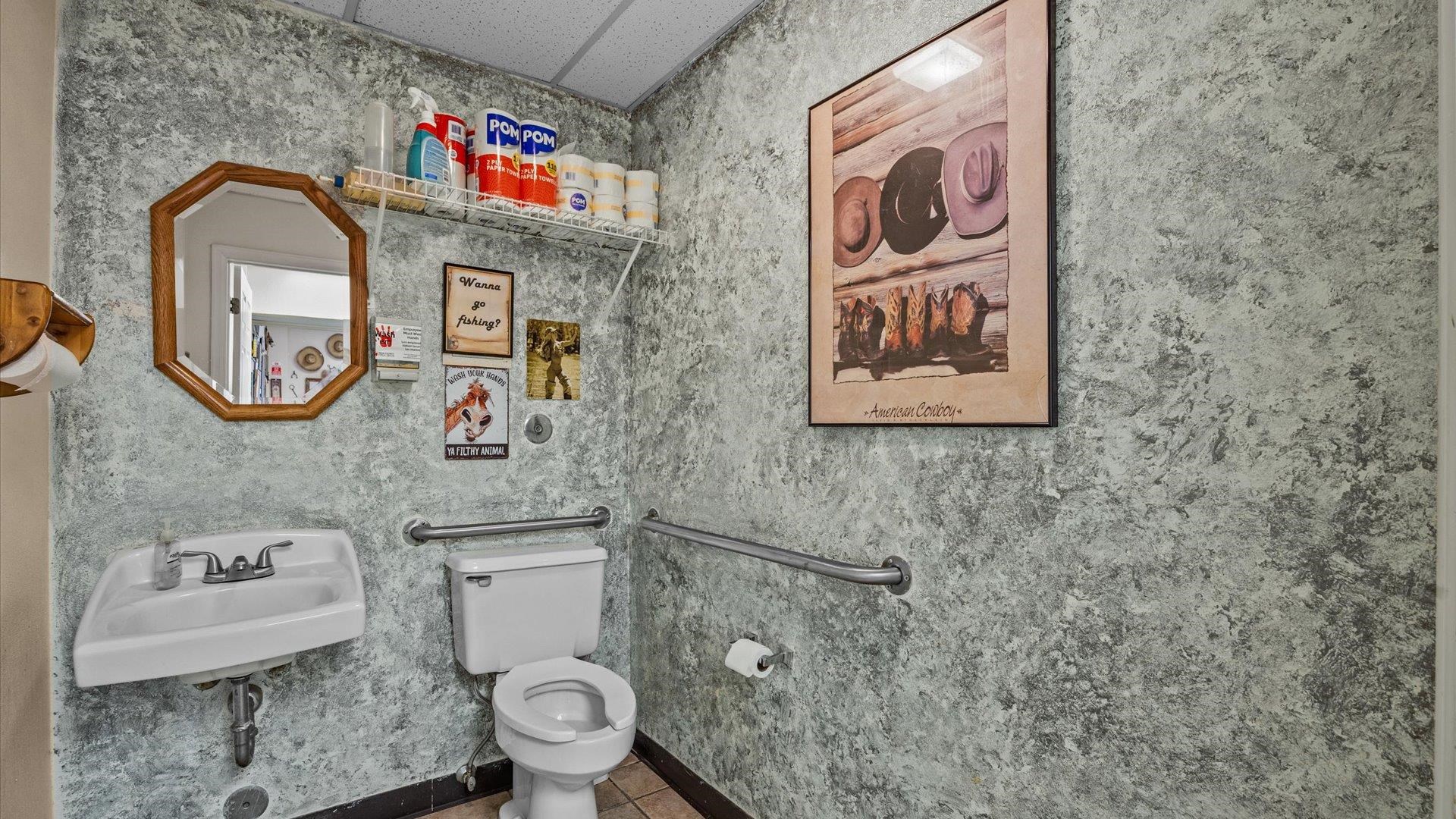 2493 Highway 6&50 Unit: 4