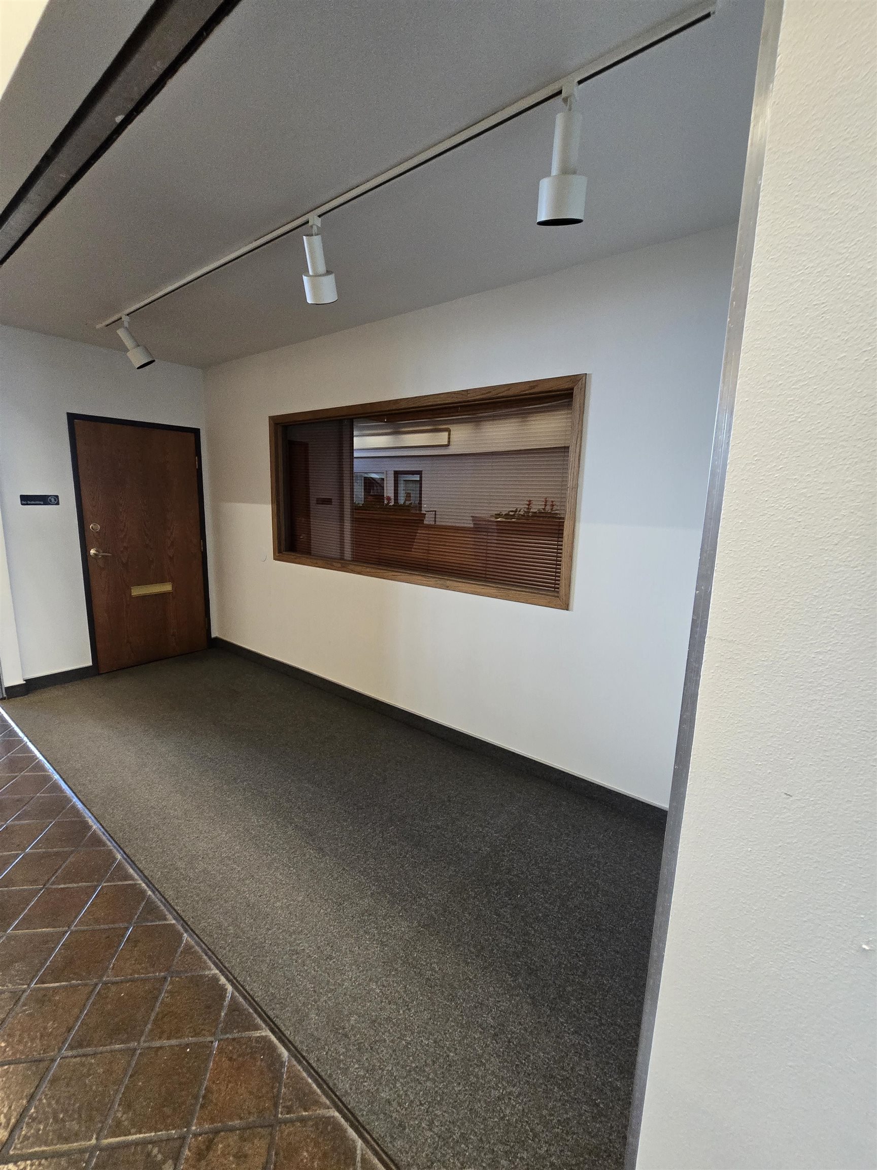 2829 North Avenue Unit: 102