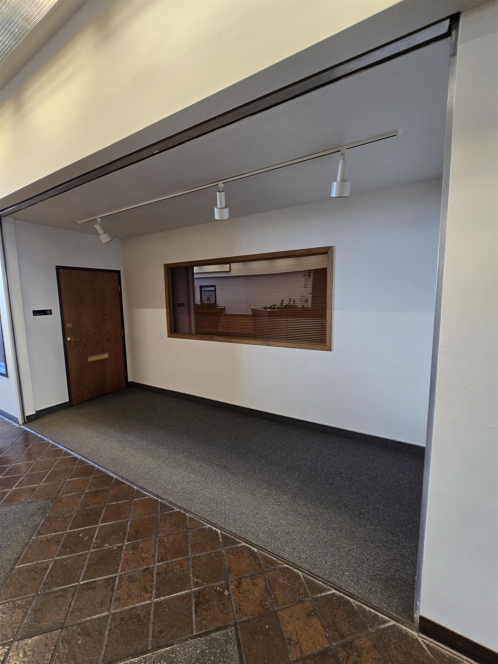2829 North Avenue Unit: 102