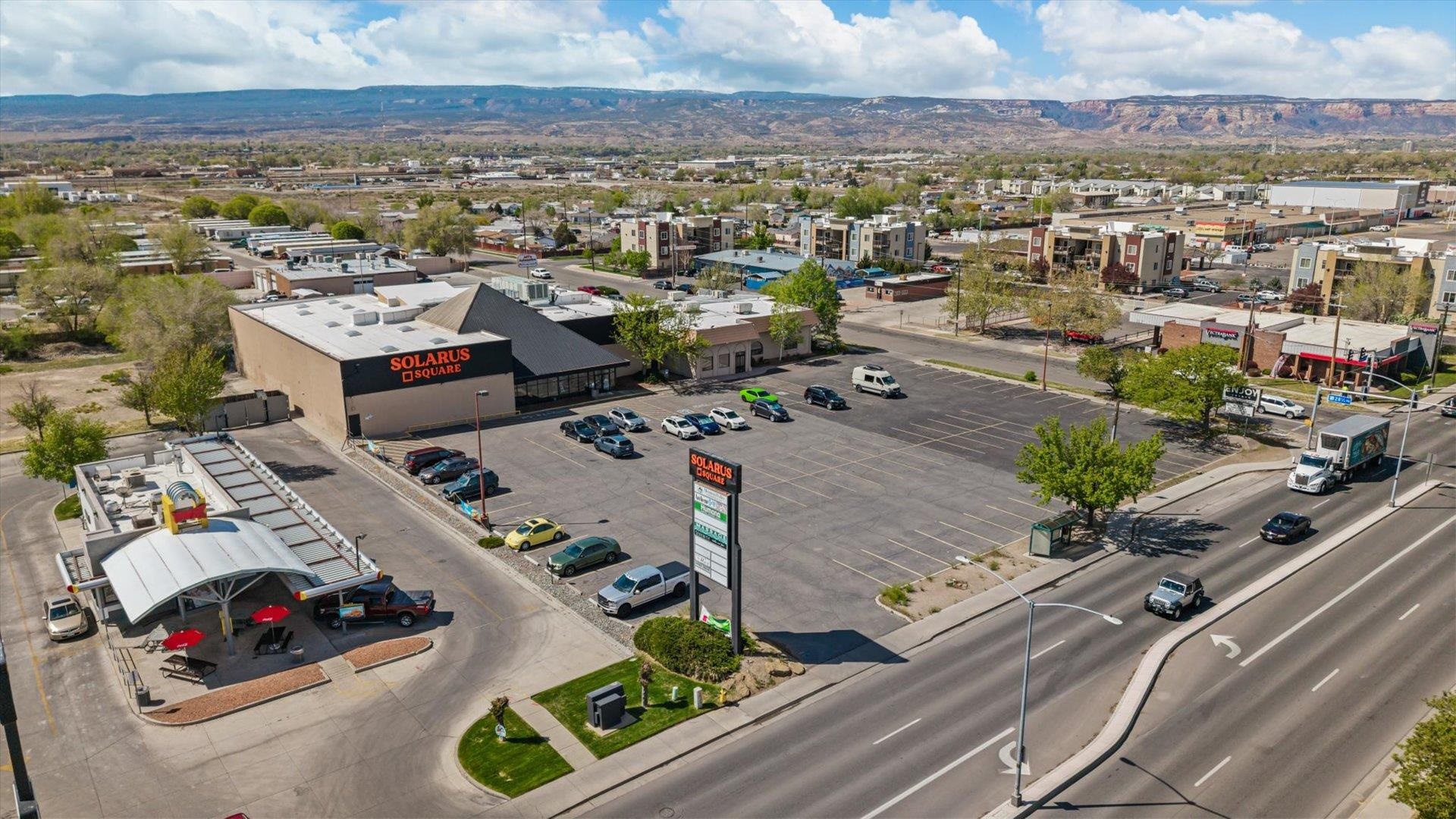 2829 North Avenue Unit: 204