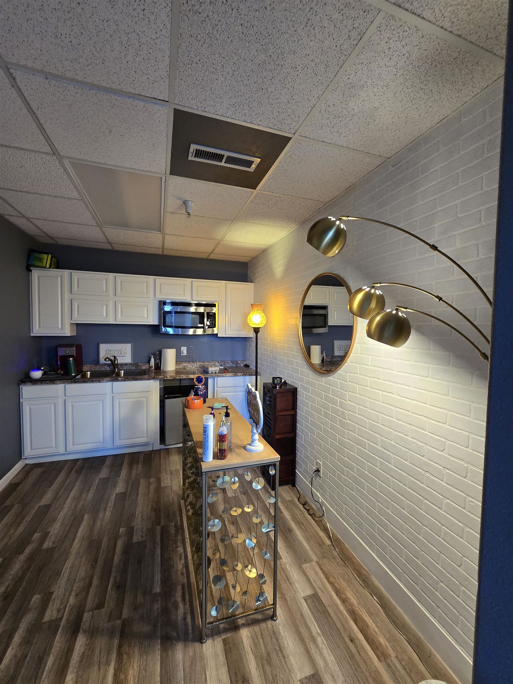 359 Colorado Avenue Unit: 203 B