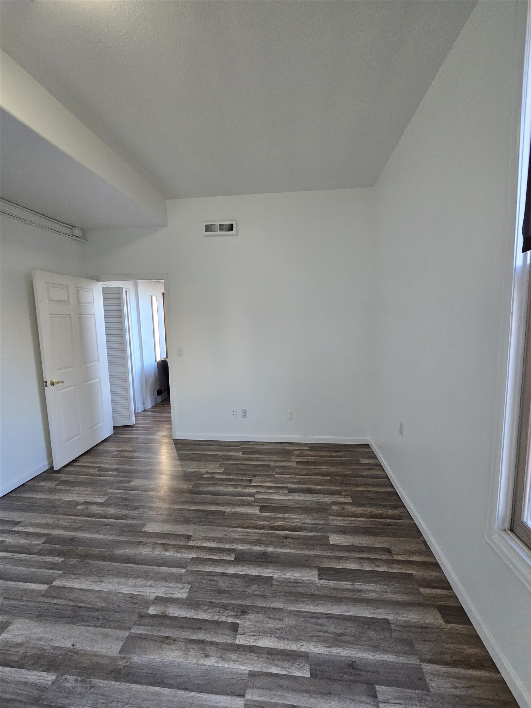 359 Colorado Avenue Unit: 203 B