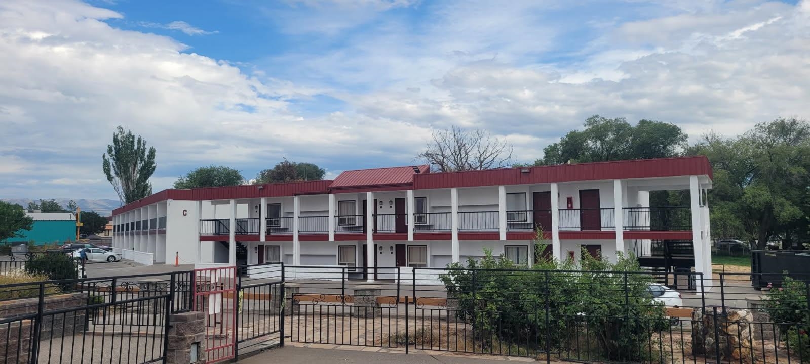 1702 E Main Street