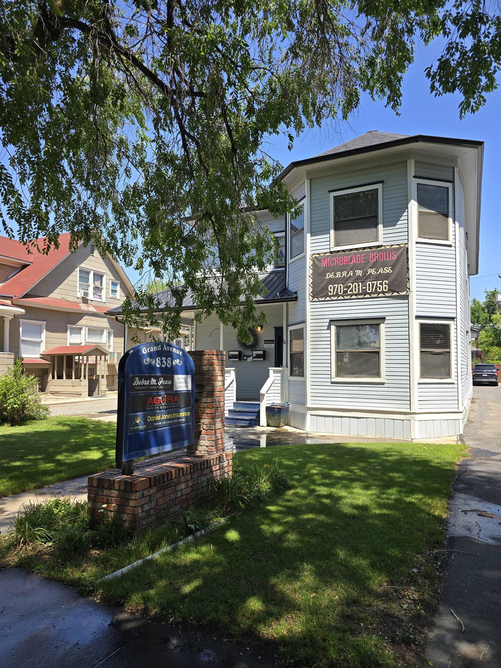 838 Grand Avenue