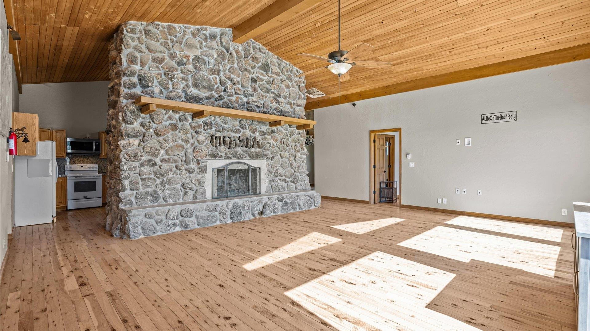 2410 Purdy Mesa Road