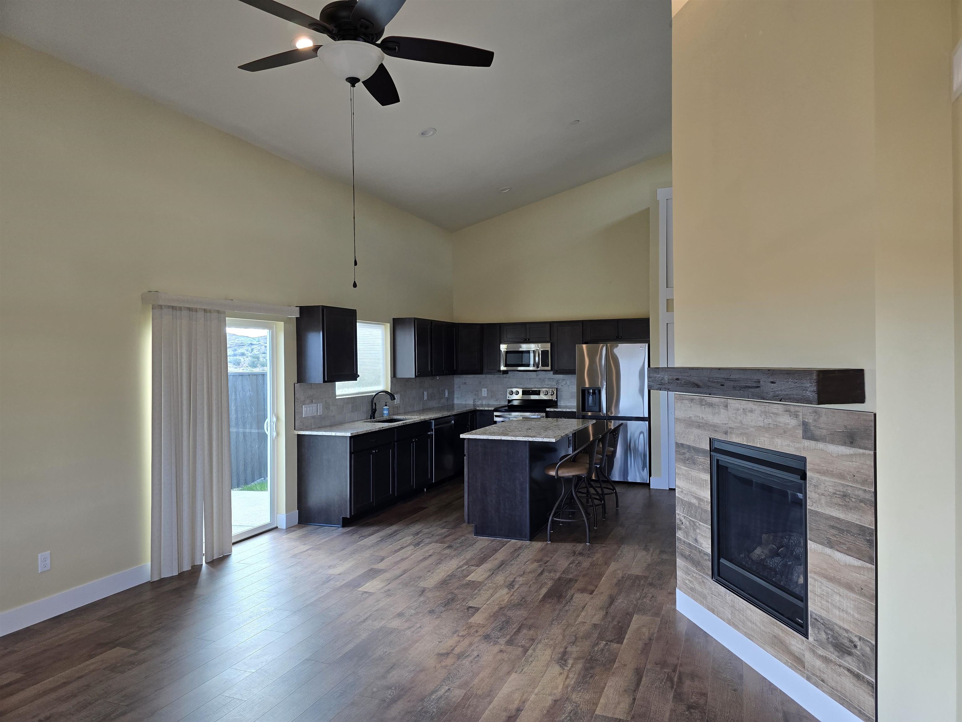 1853 Broadway Unit: A