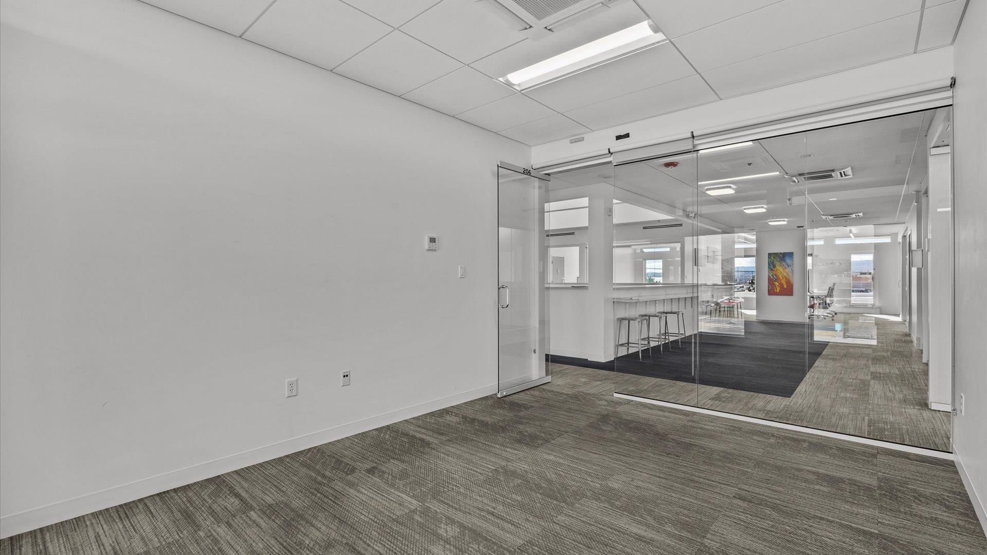 2755 North Avenue Unit: 206