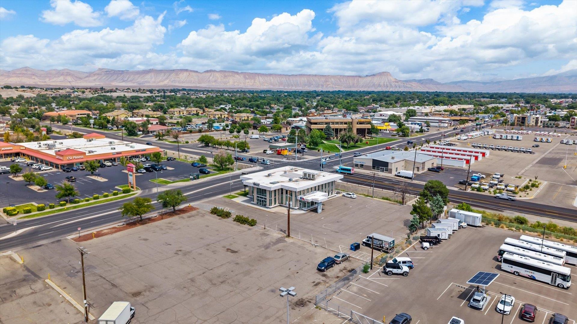 2755 North Avenue Unit: 221