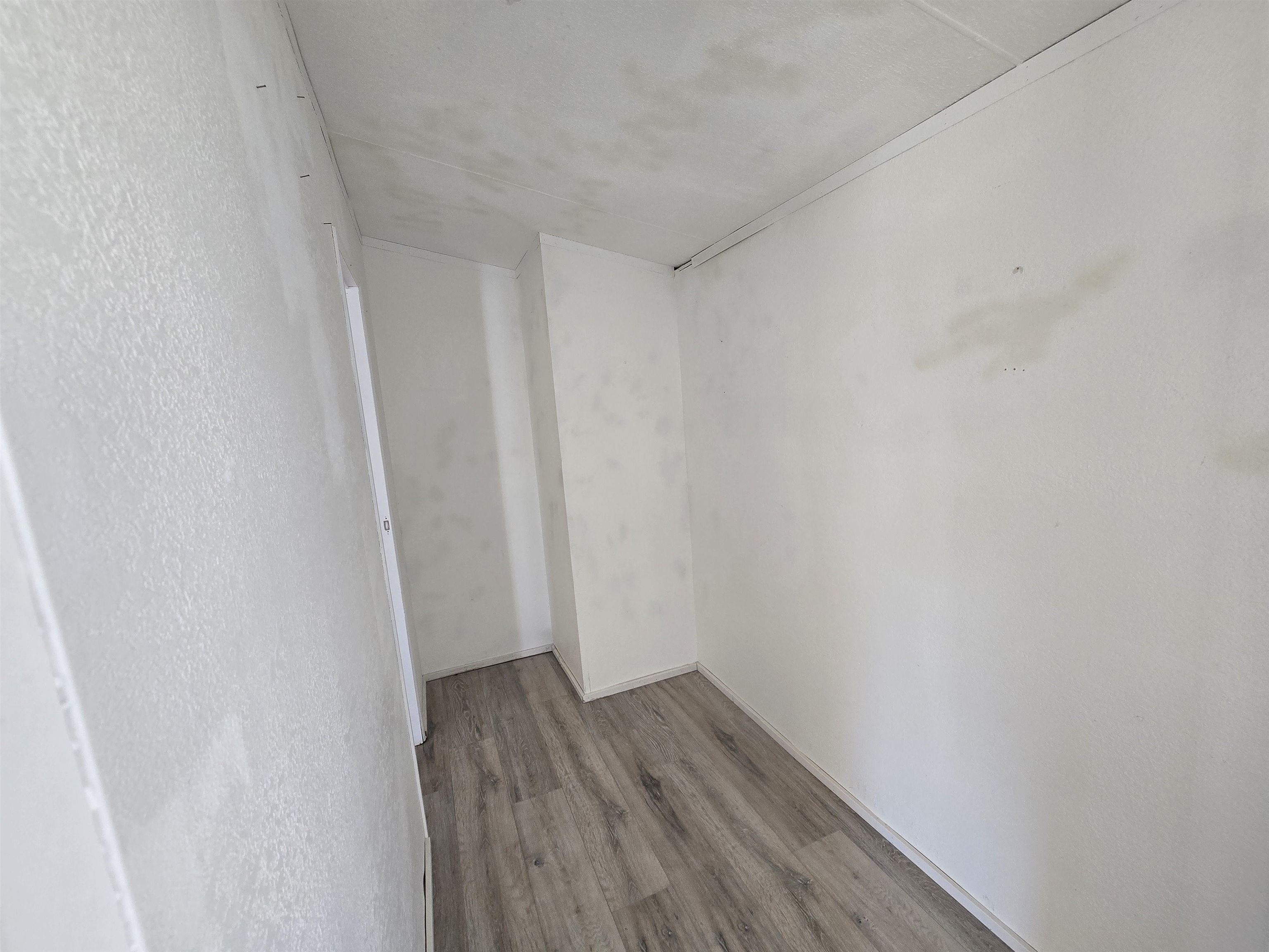 675 1/2 24 1/2 Road Unit: .