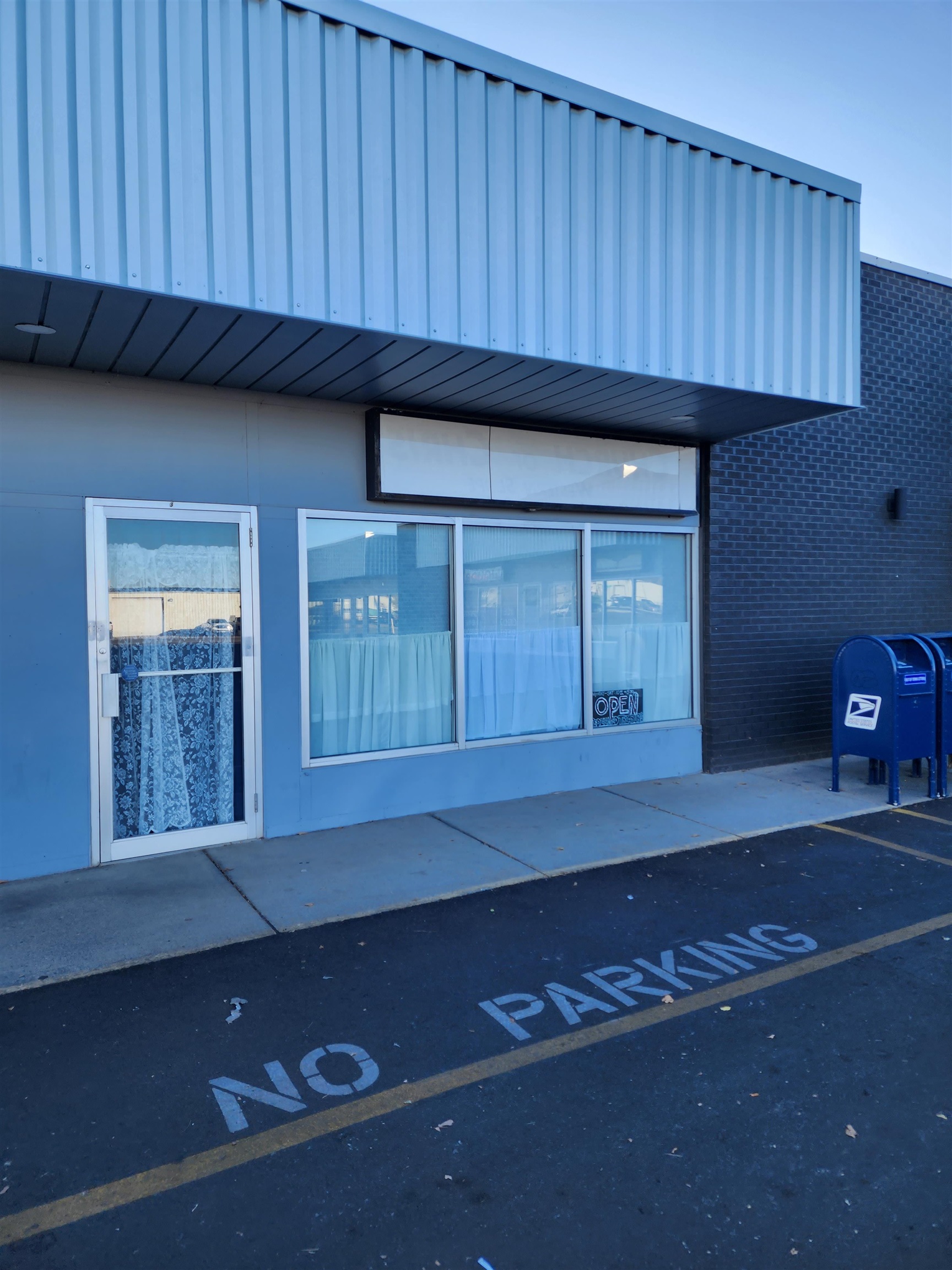 2923 North Avenue Unit: 3