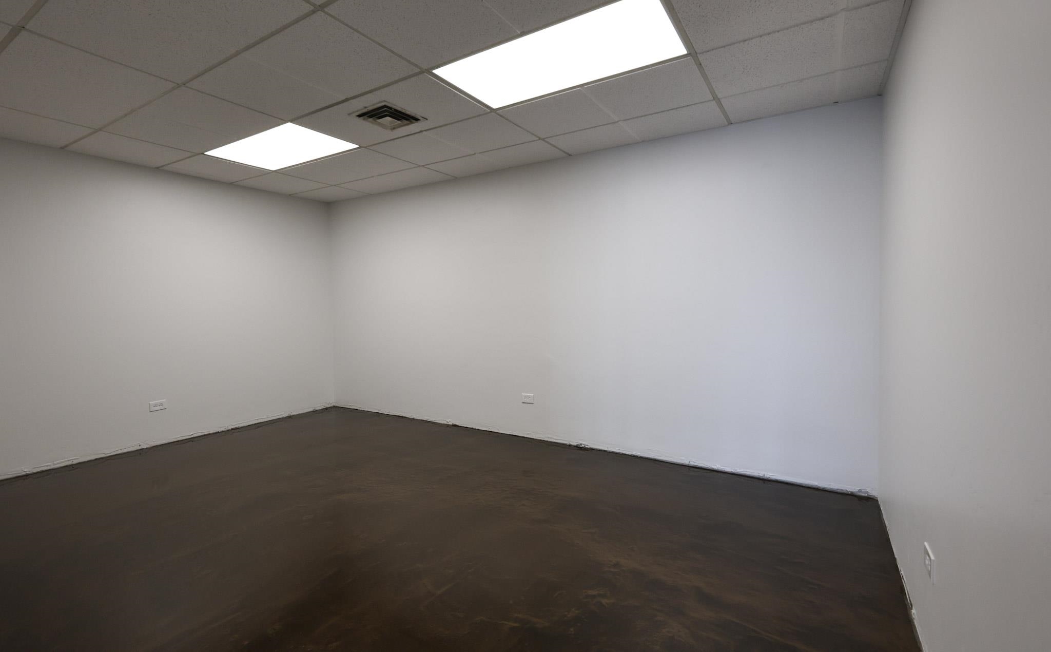 2923 North Avenue Unit: 1