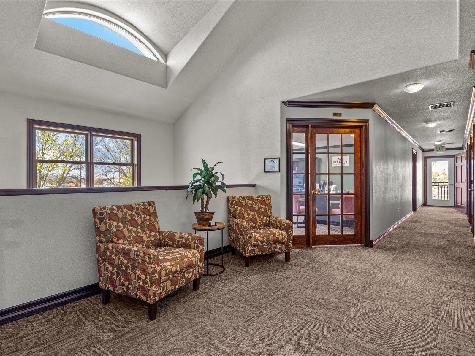 800 Belford Avenue Unit: 202