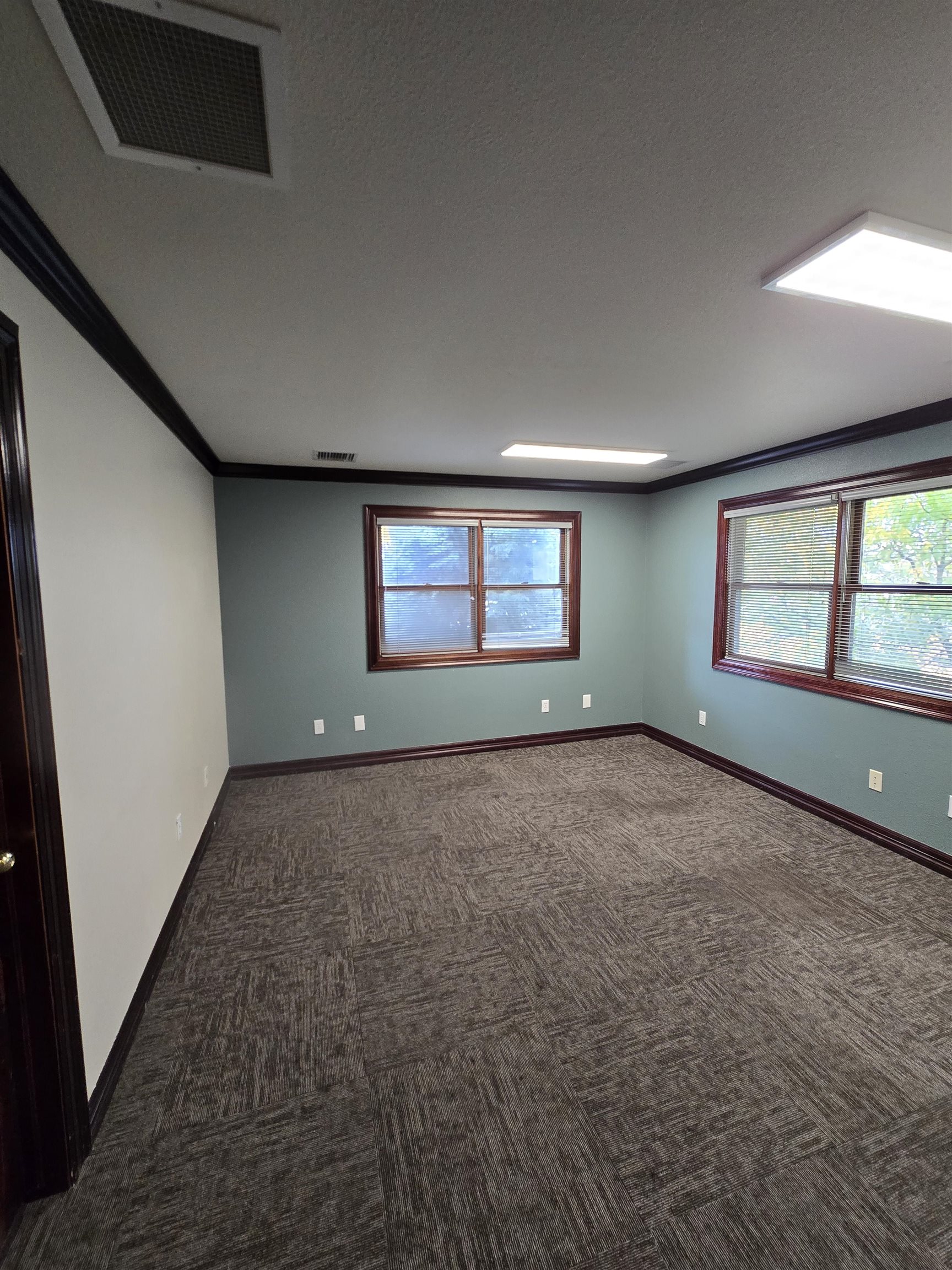 800 Belford Avenue Unit: 202