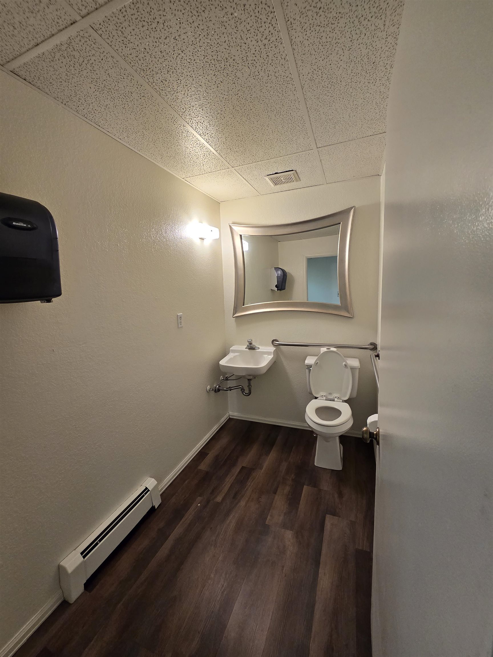 838 Grand Avenue Unit: Main