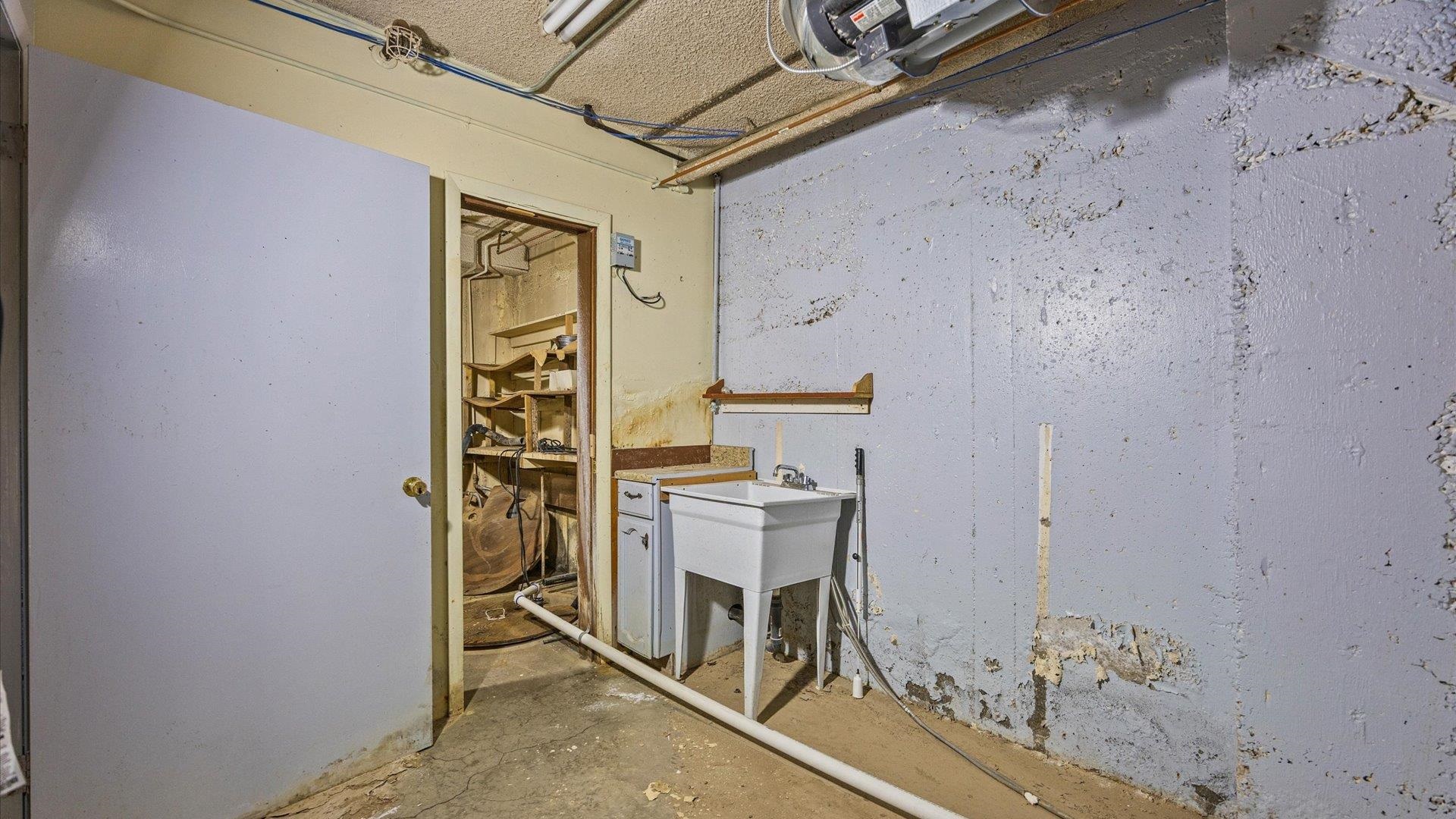 461 Grand Avenue Unit: a