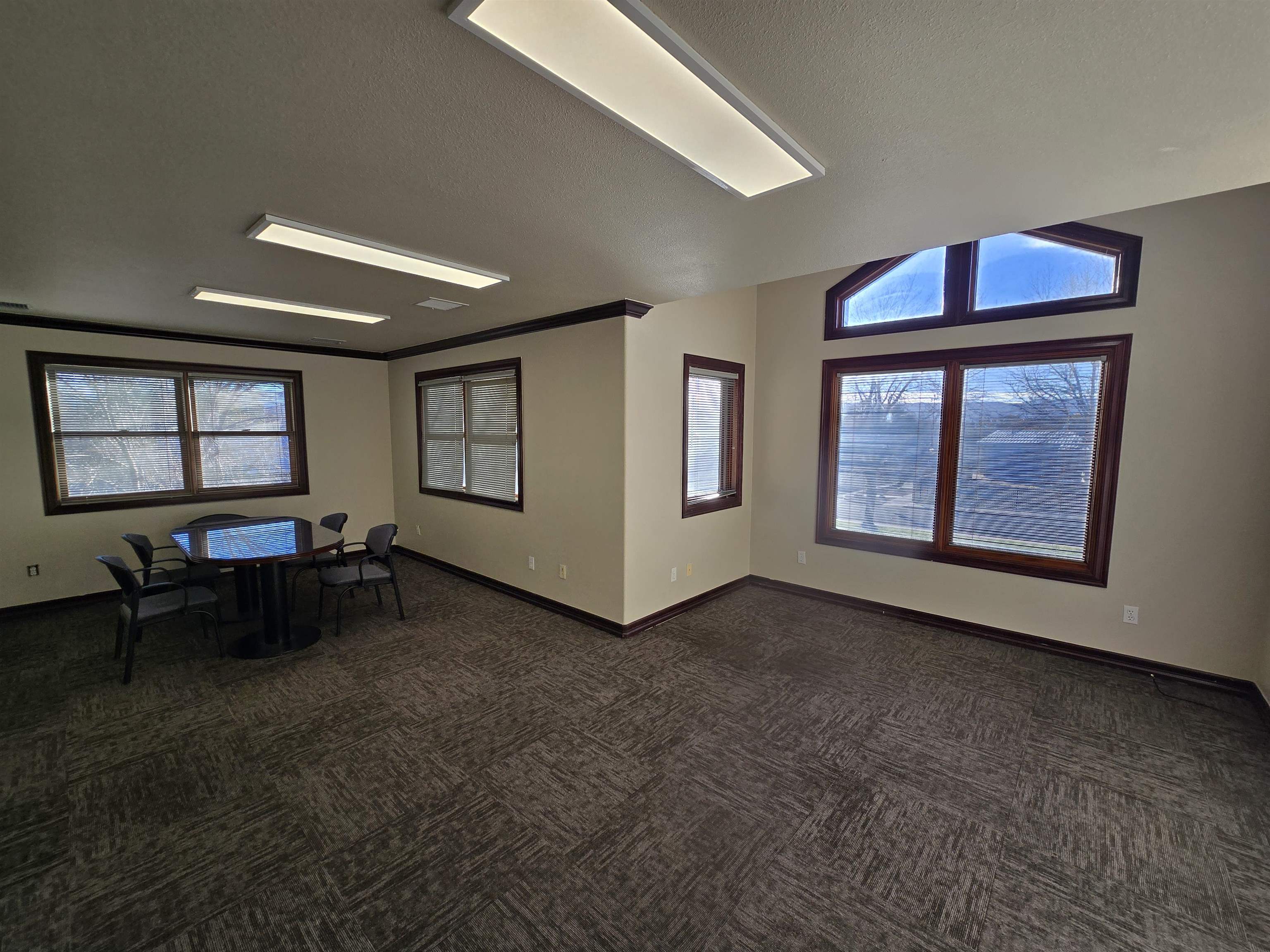 800 Belford Avenue Unit: 200A