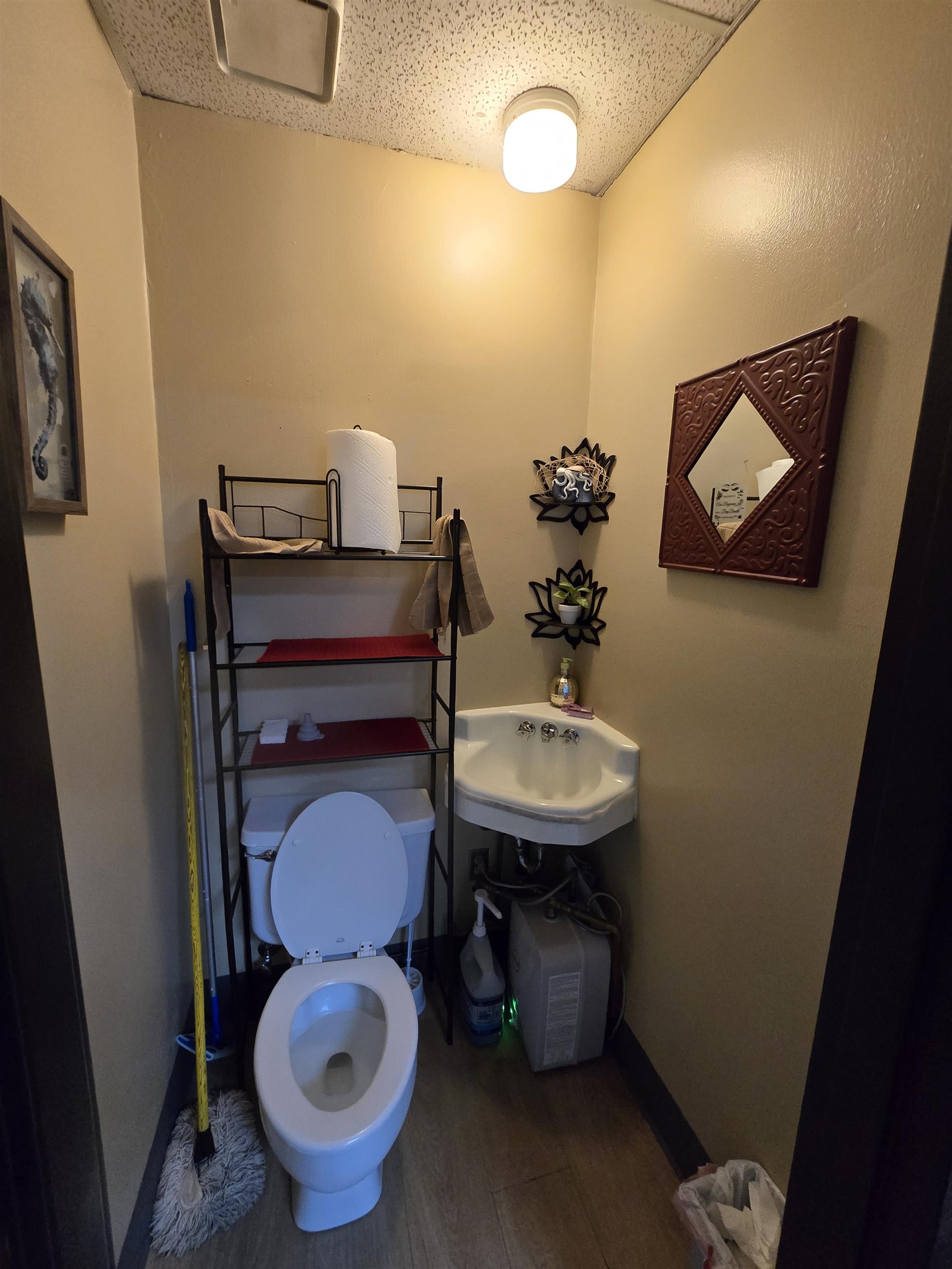 2829 North Avenue Unit: 106/107