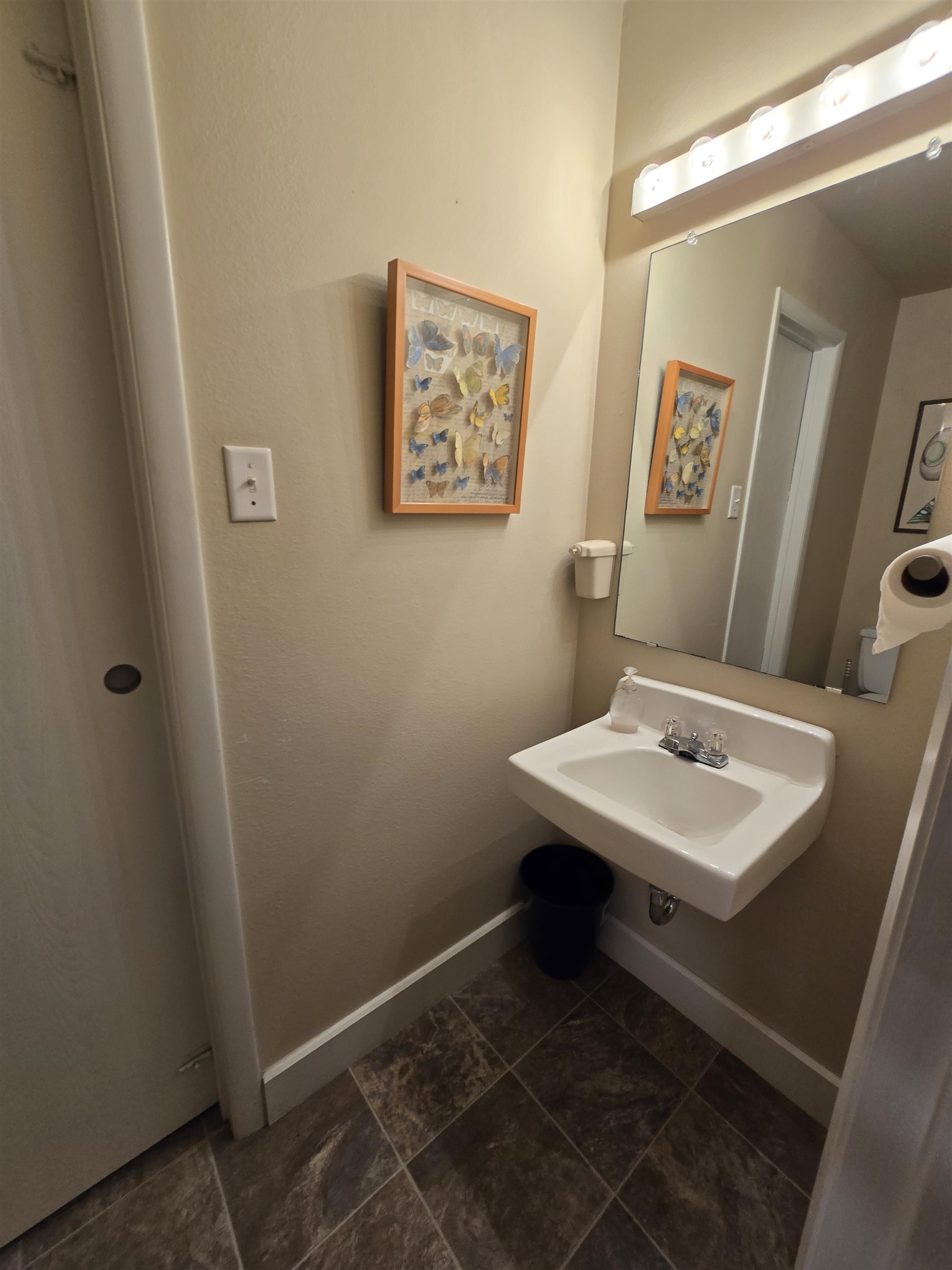 1000 N 9th Street Unit: 37 B