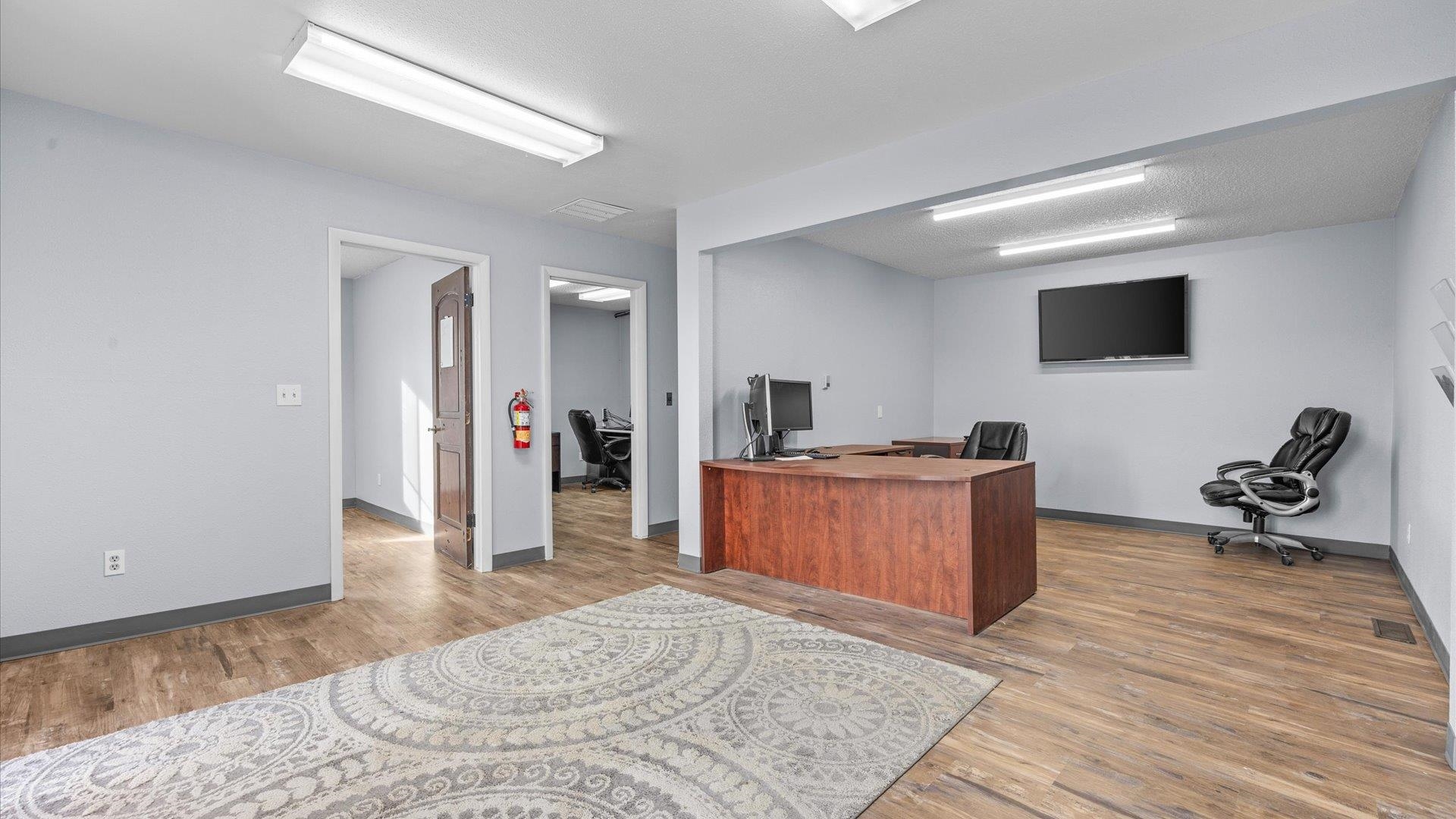 2390 & 2394 Leland Avenue