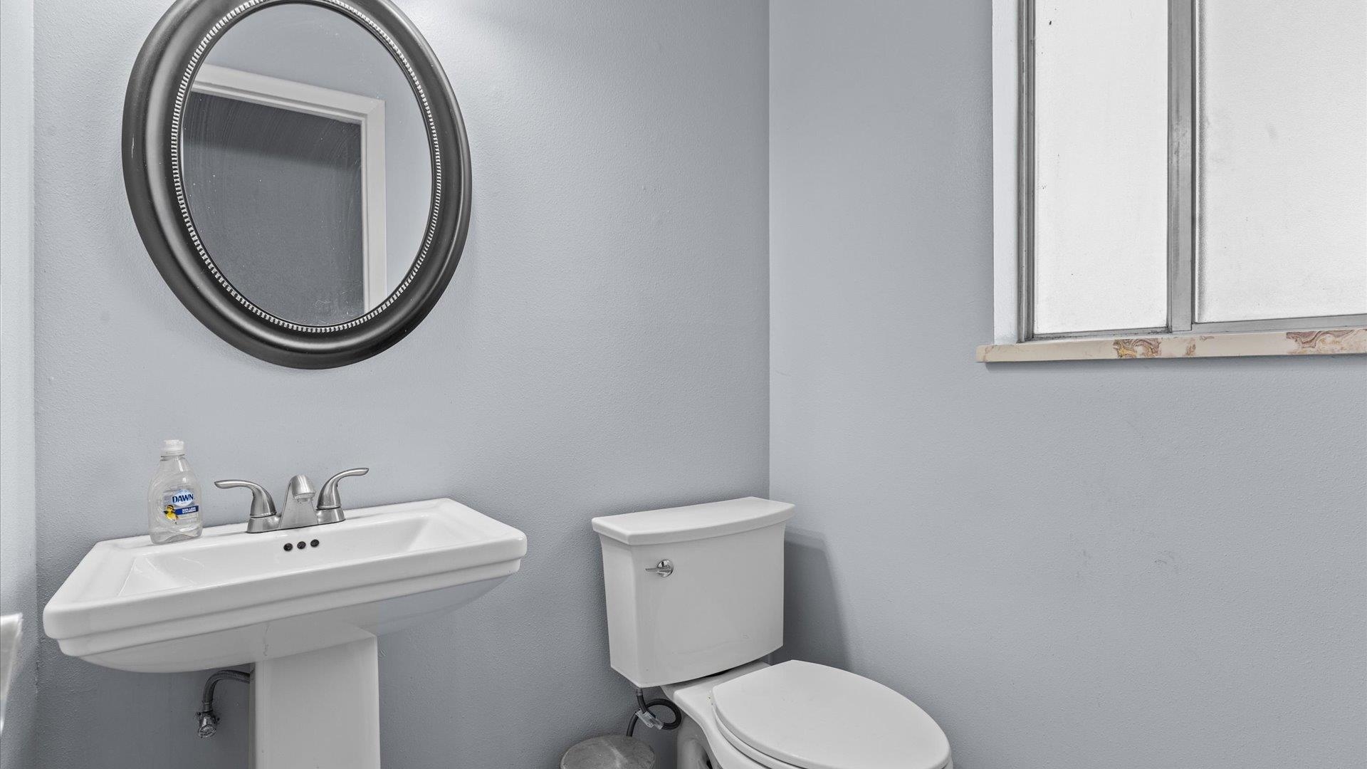 2390 & 2394 Leland Avenue