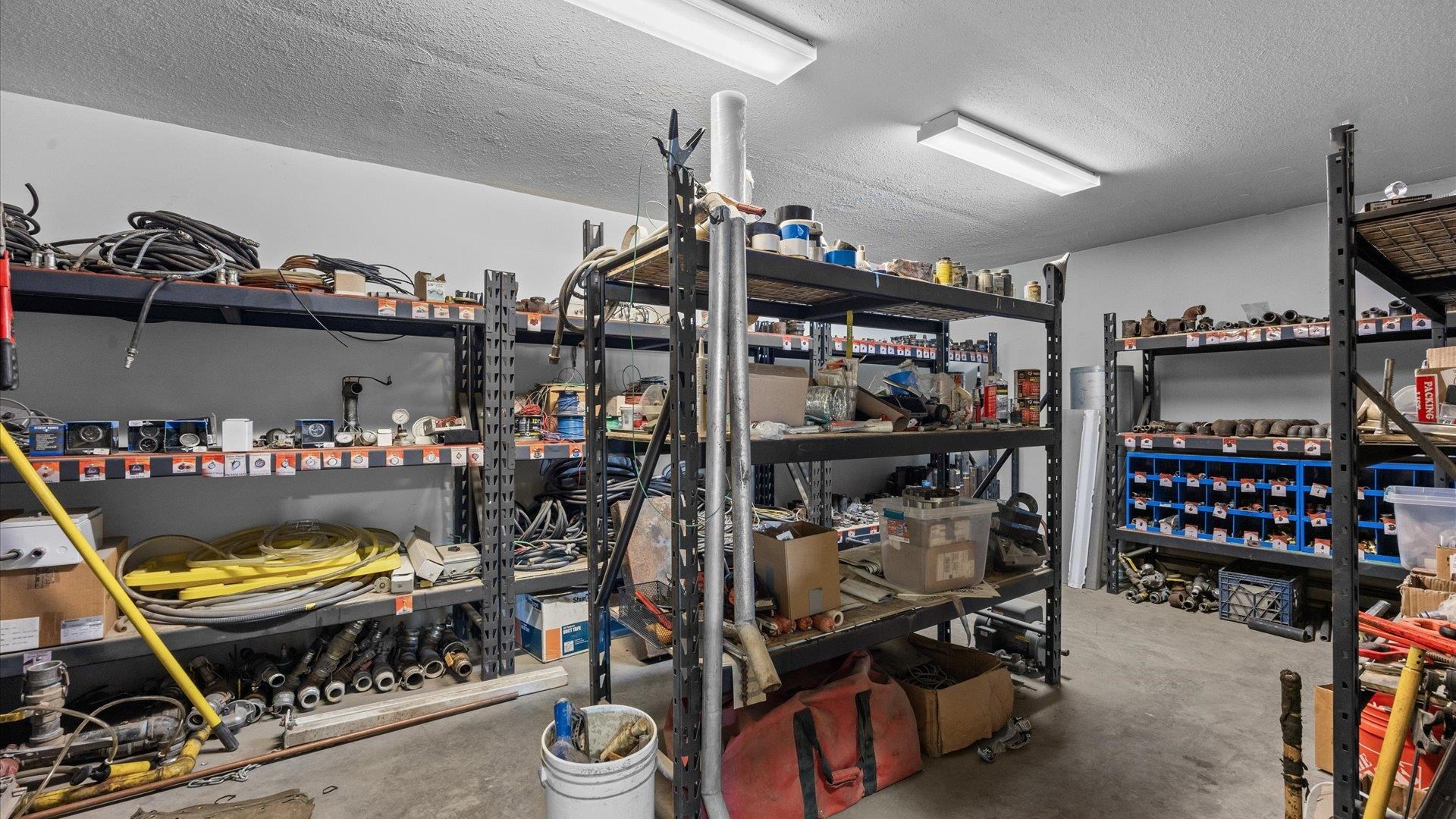 2390 & 2394 Leland Avenue