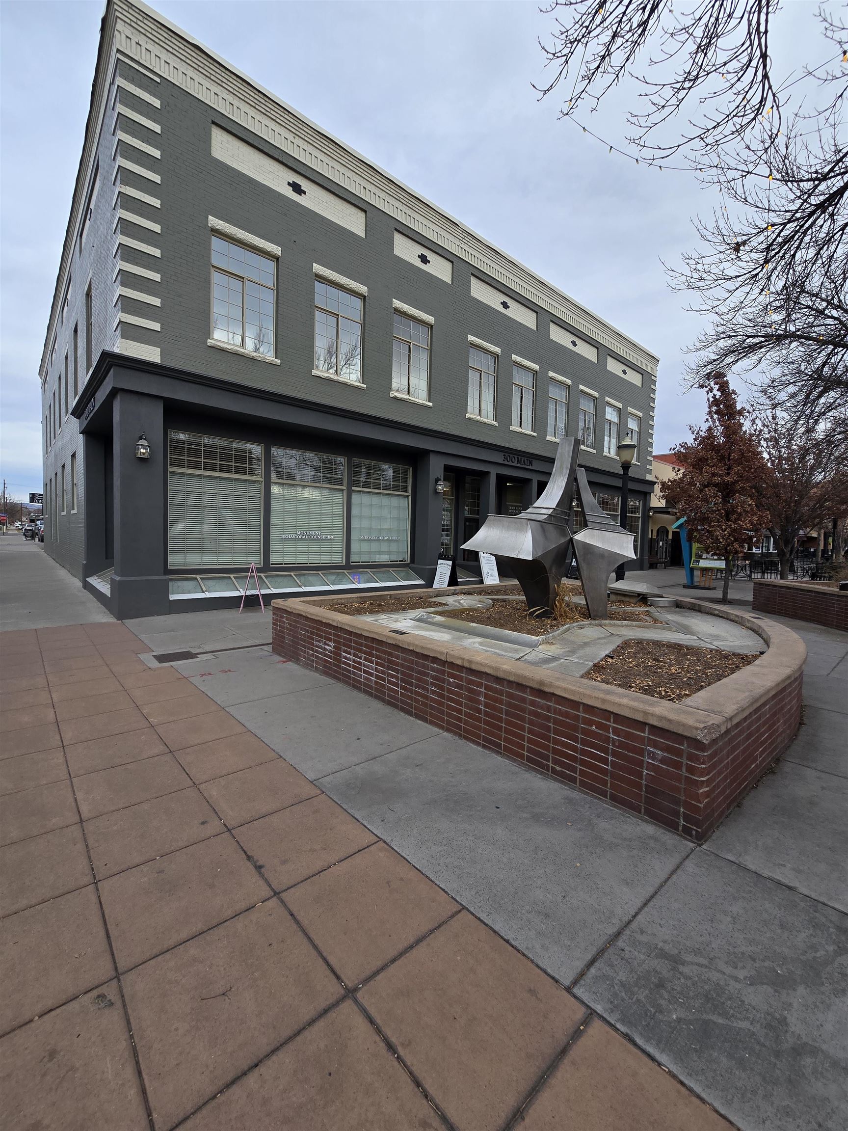 300 Main Street Unit: 103C Suite 4