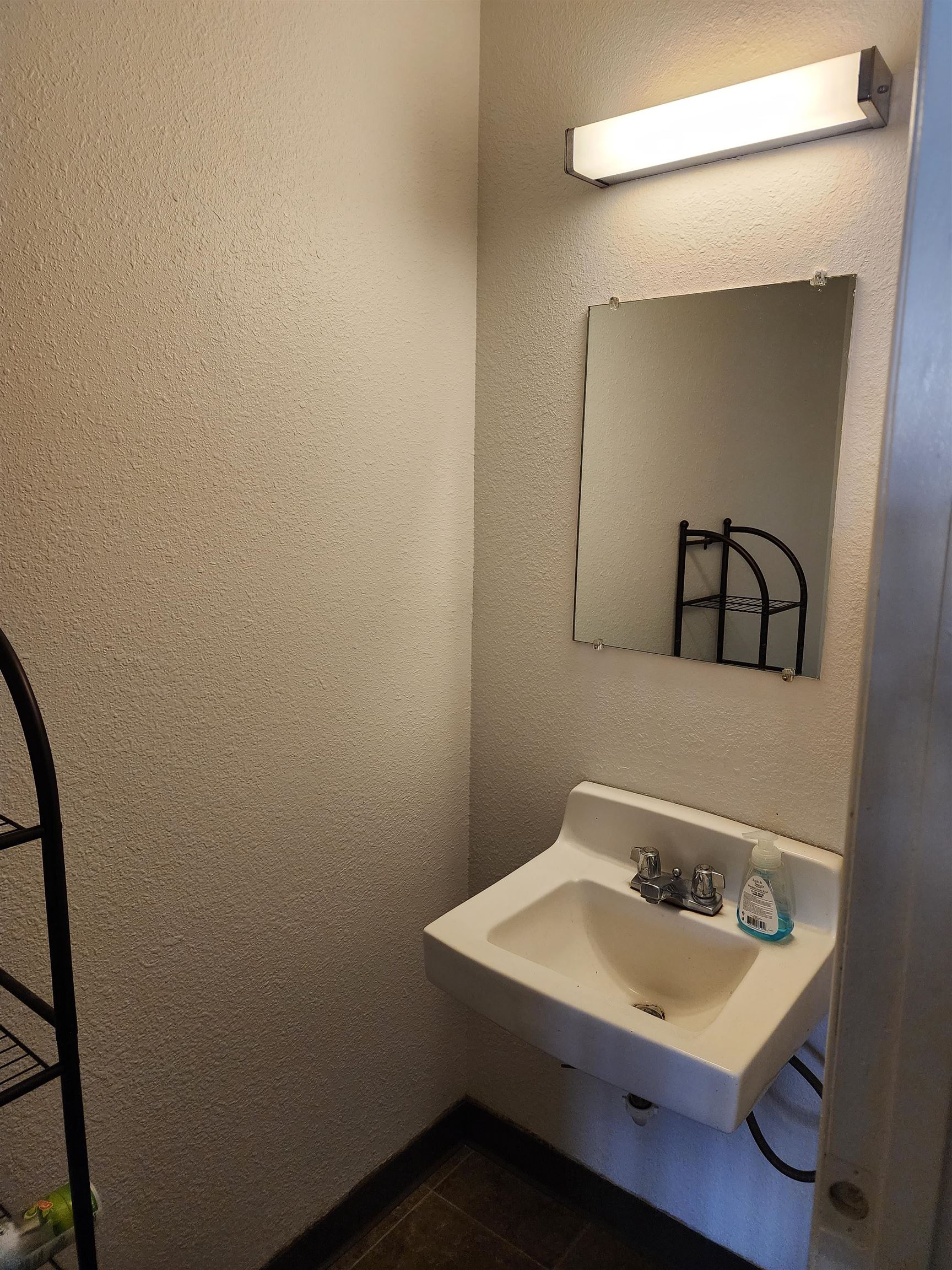 1000 N 9th Street Unit: 7