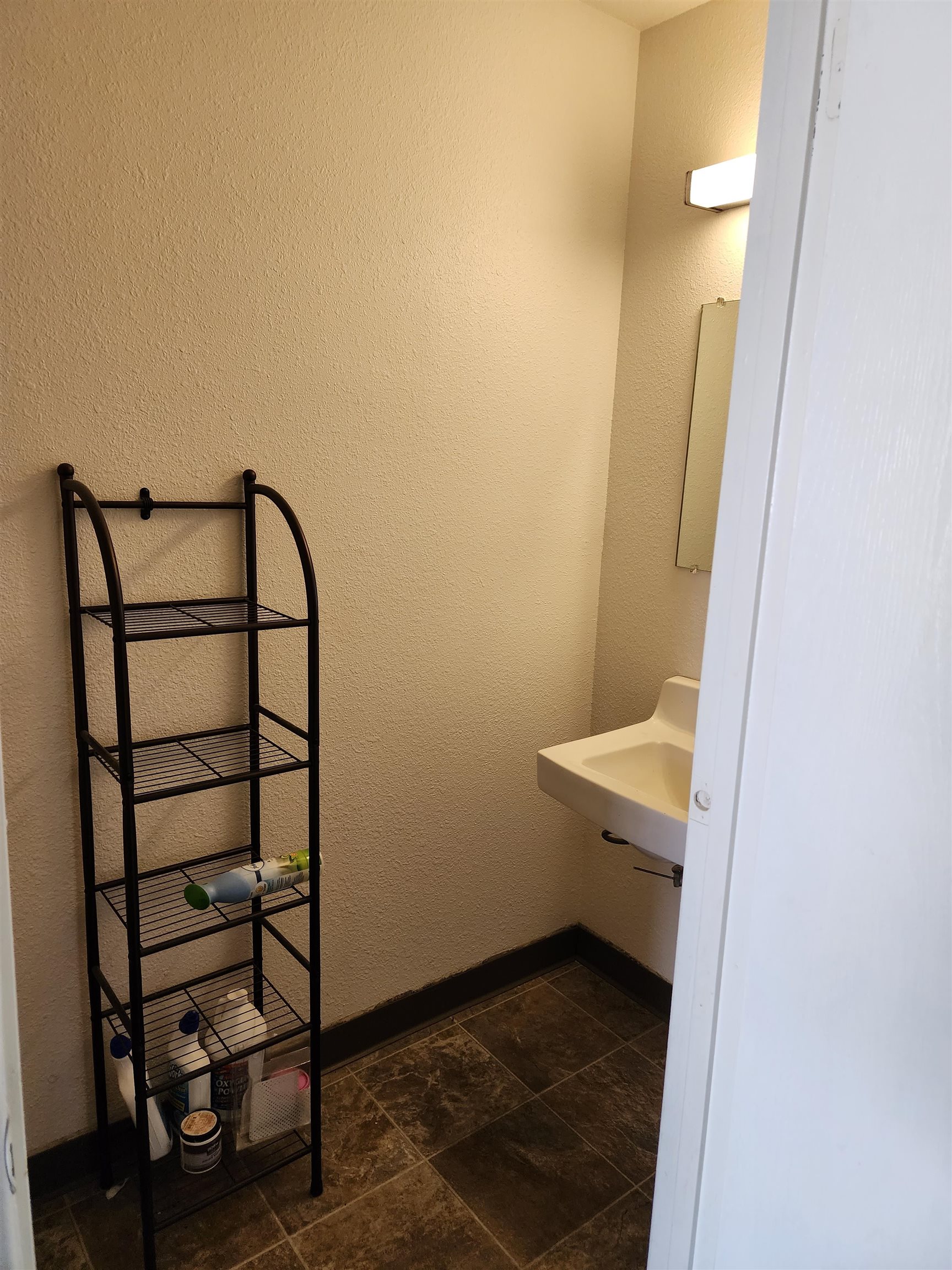 1000 N 9th Street Unit: 7