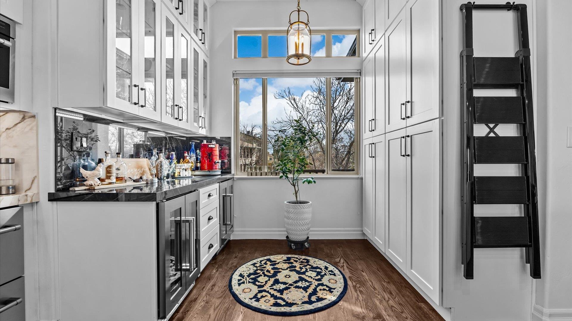 3512 Woodgate Drive