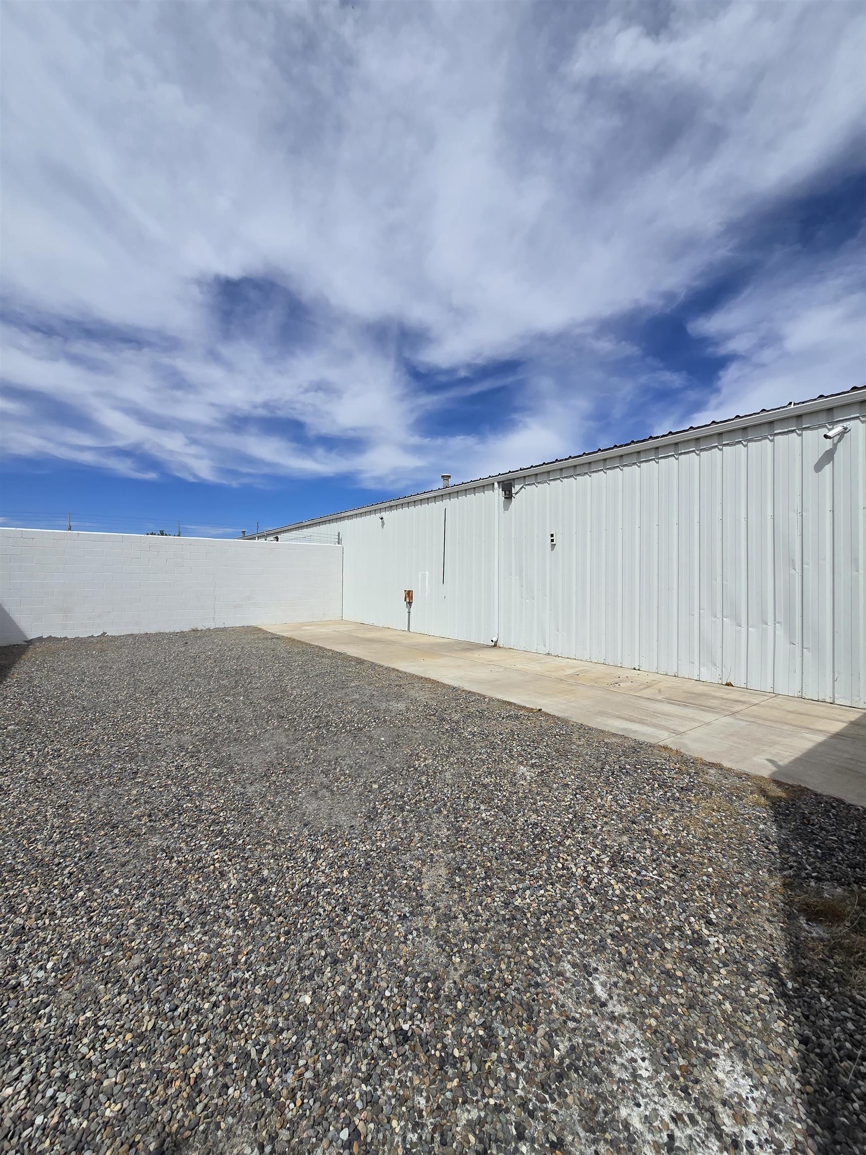 2375 Leland Avenue Unit: B