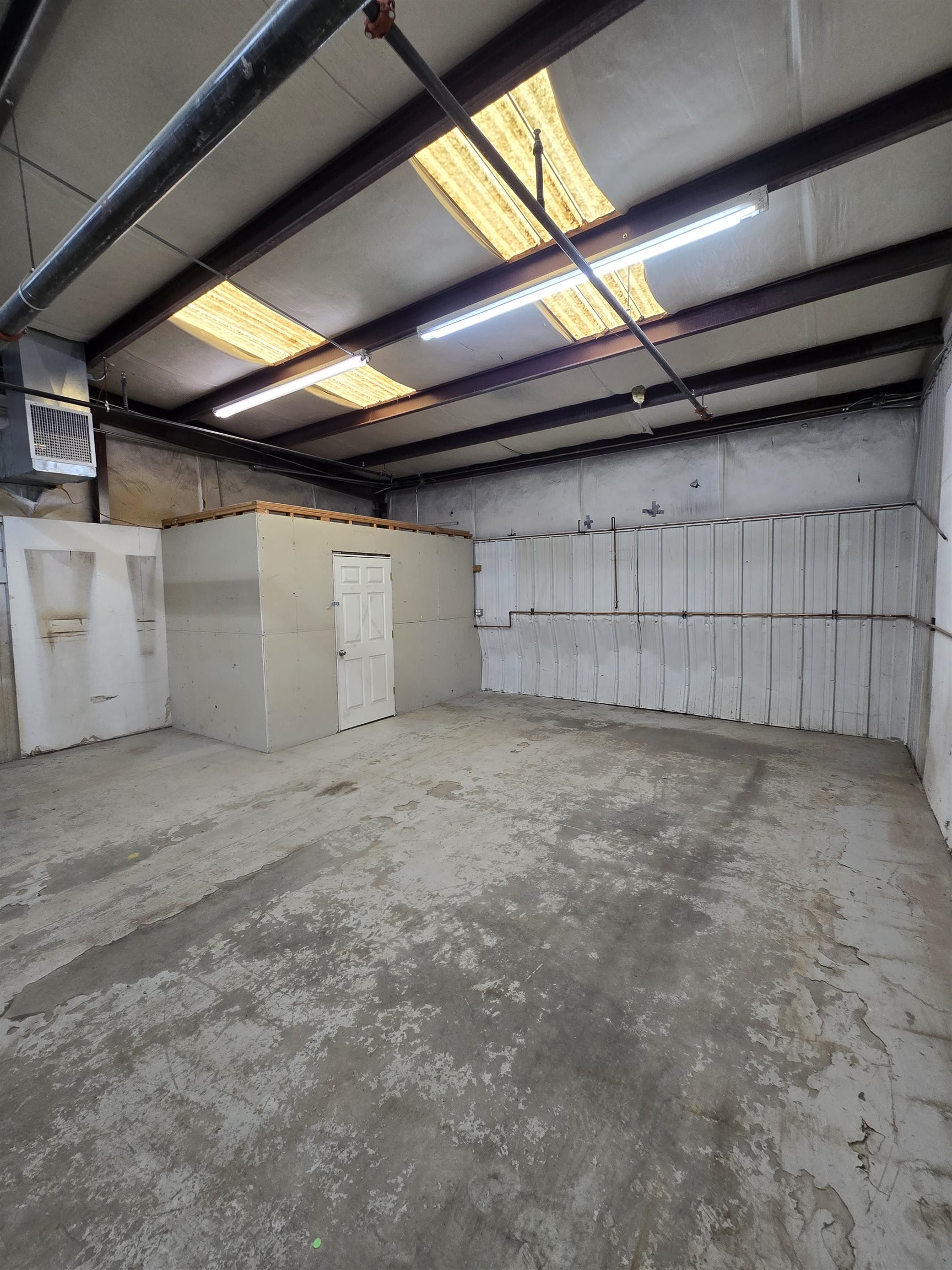 2375 Leland Avenue Unit: B