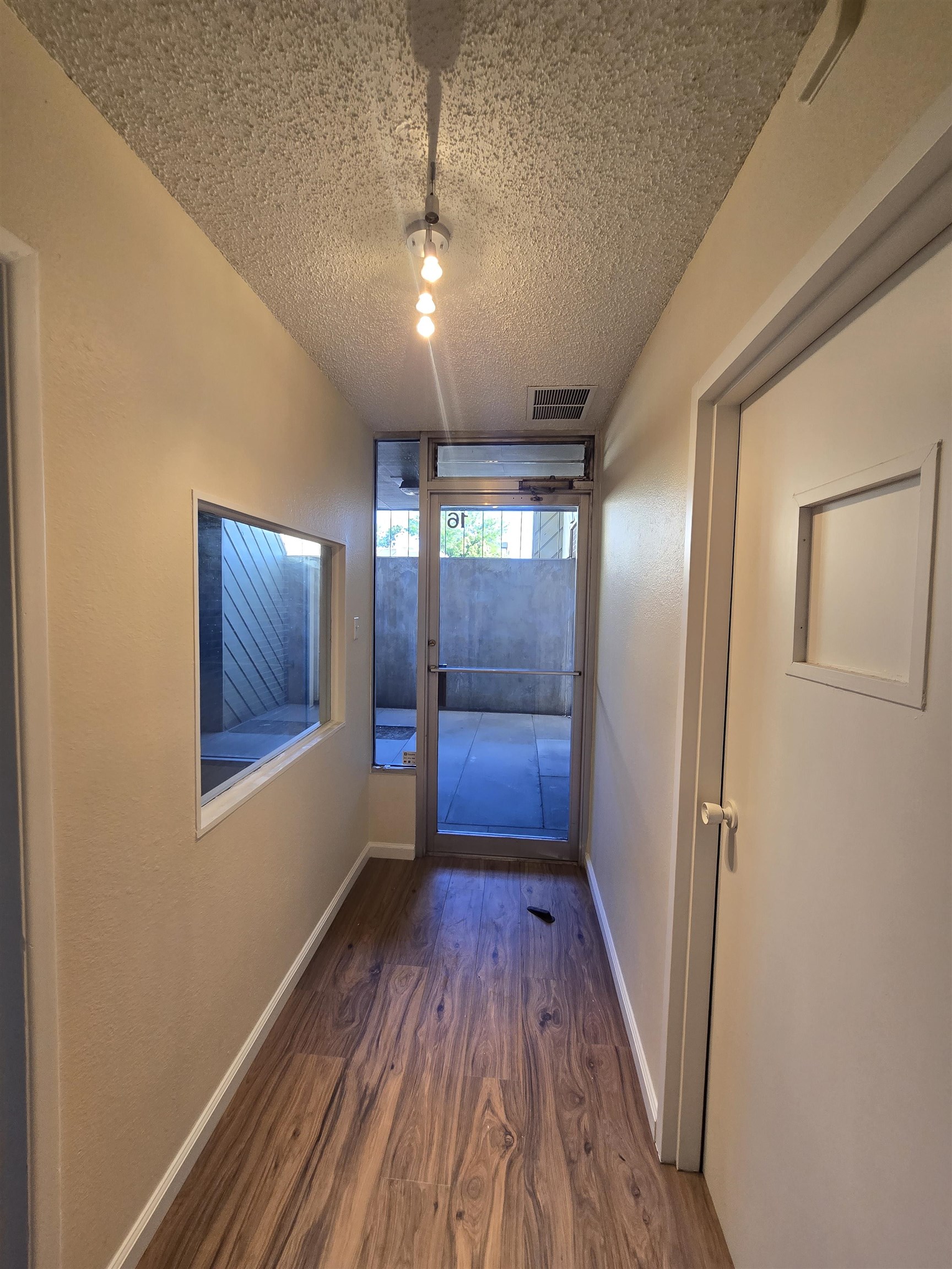 1000 N 9th Street Unit: 16