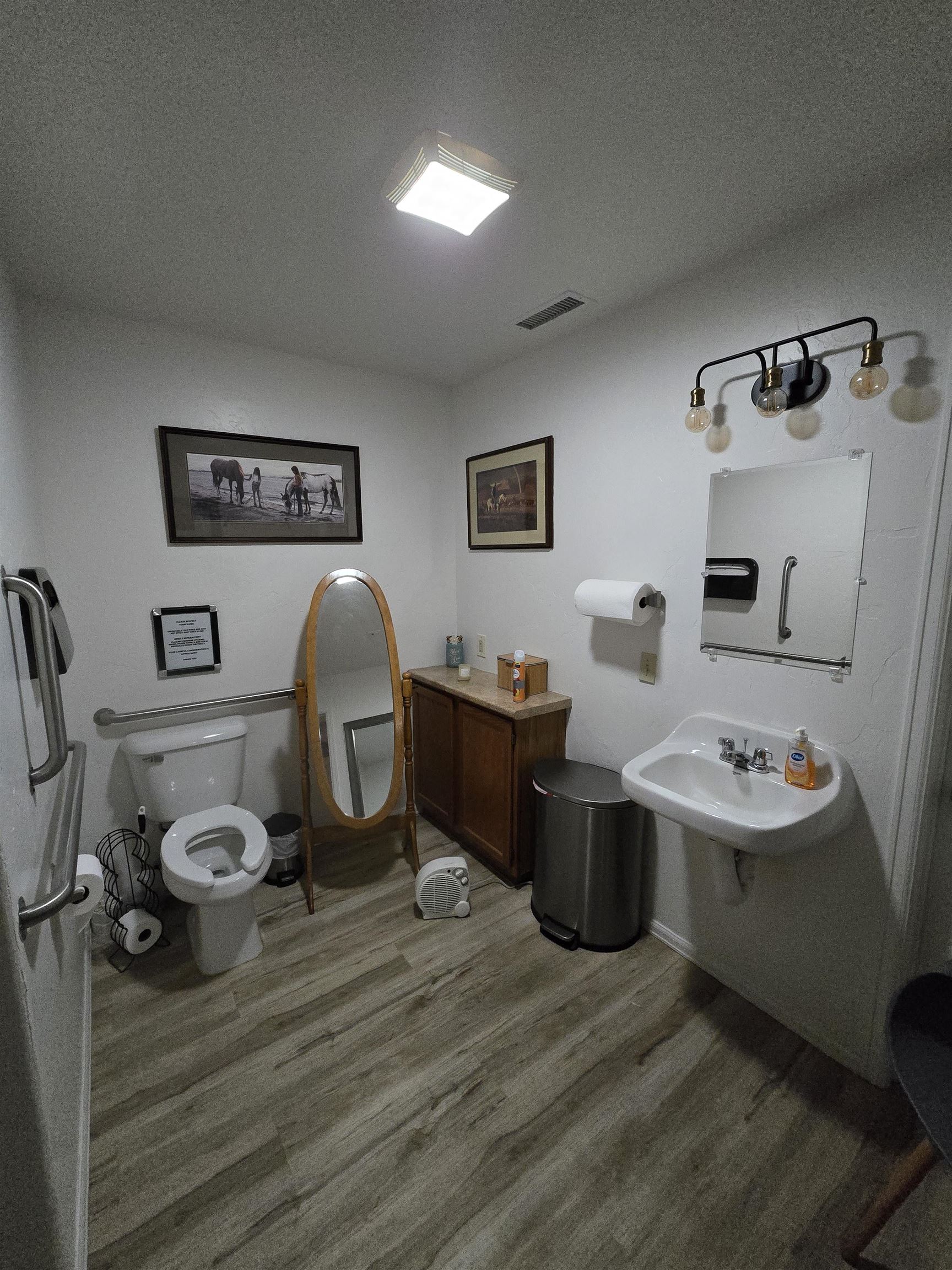 529 E Grand Avenue Unit: D