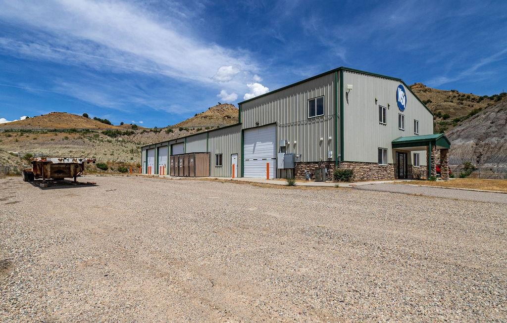 688 45 Road