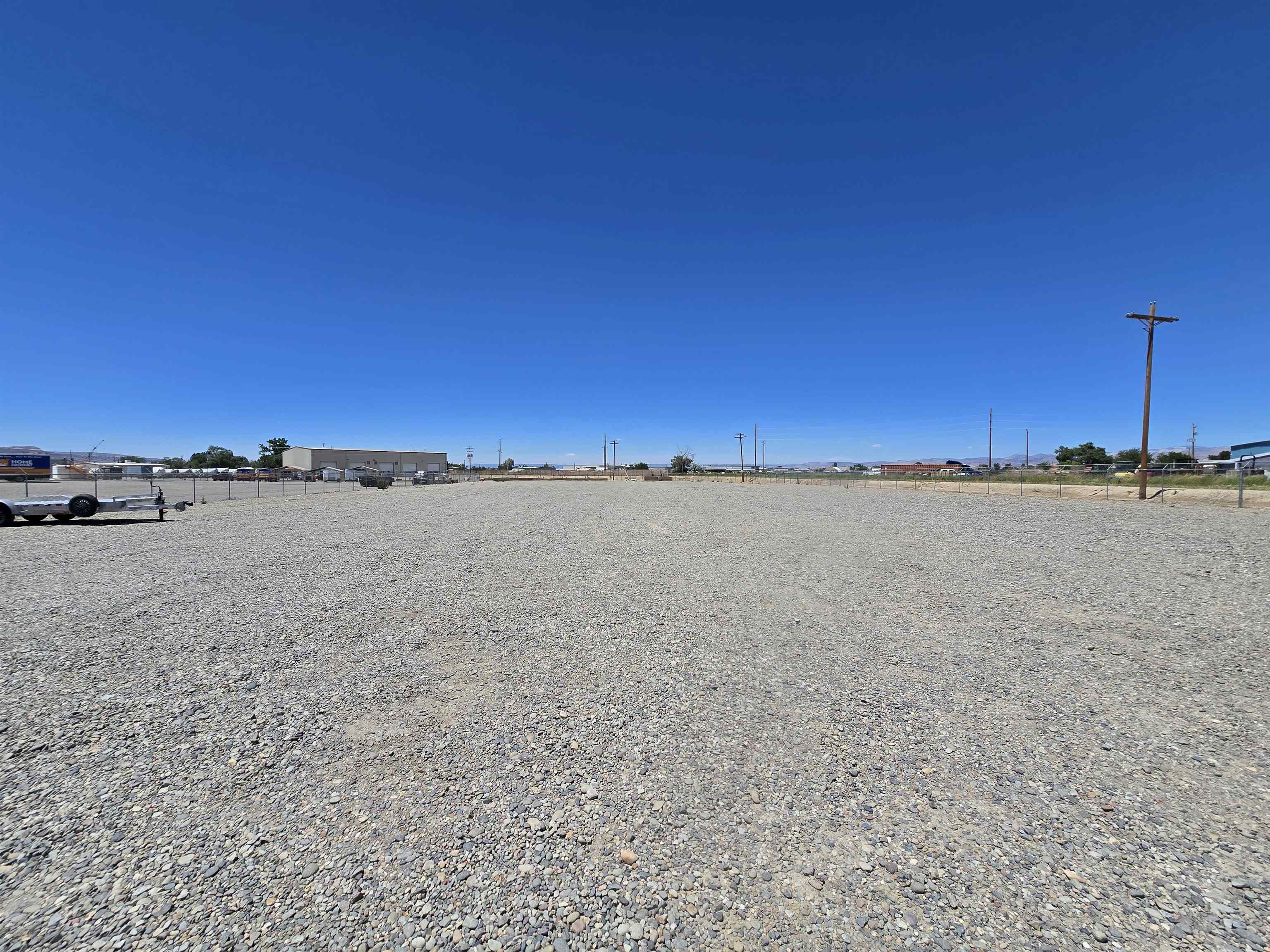 789 Valley Court