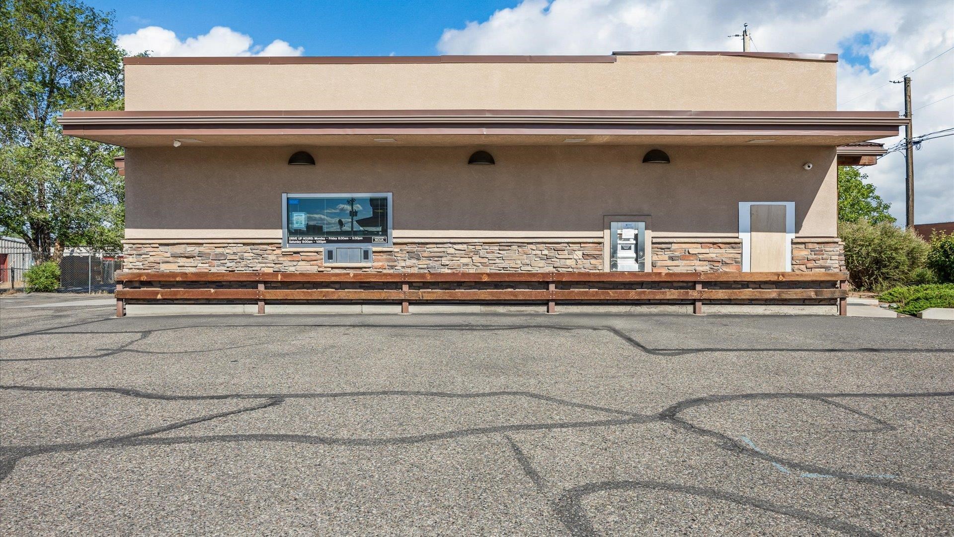 2706 Highway 50