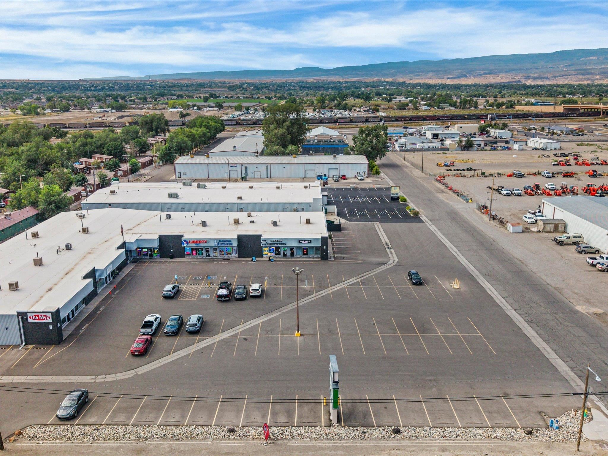 2923 North Avenue Unit: 8B