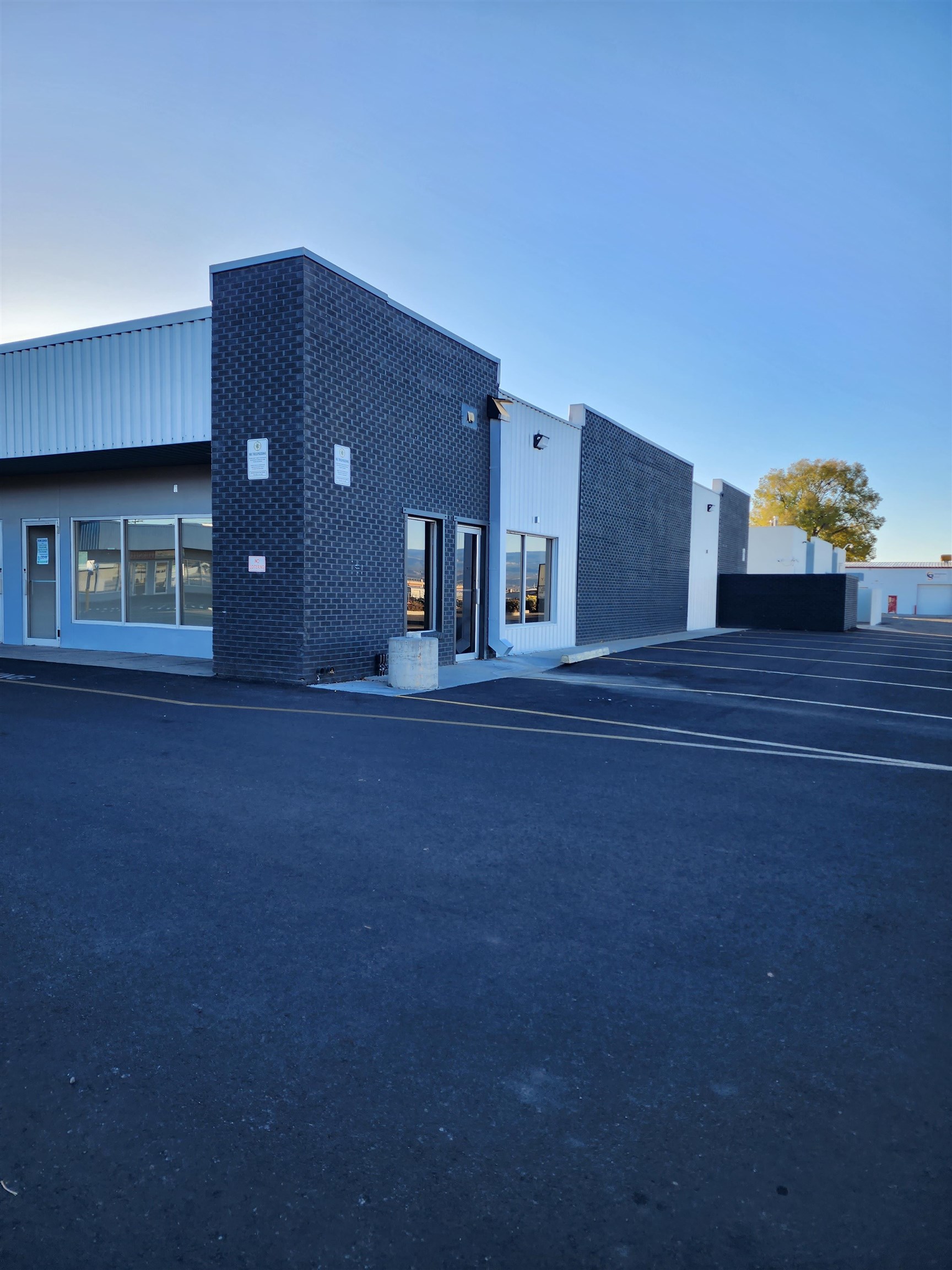 2923 North Avenue Unit: 8B