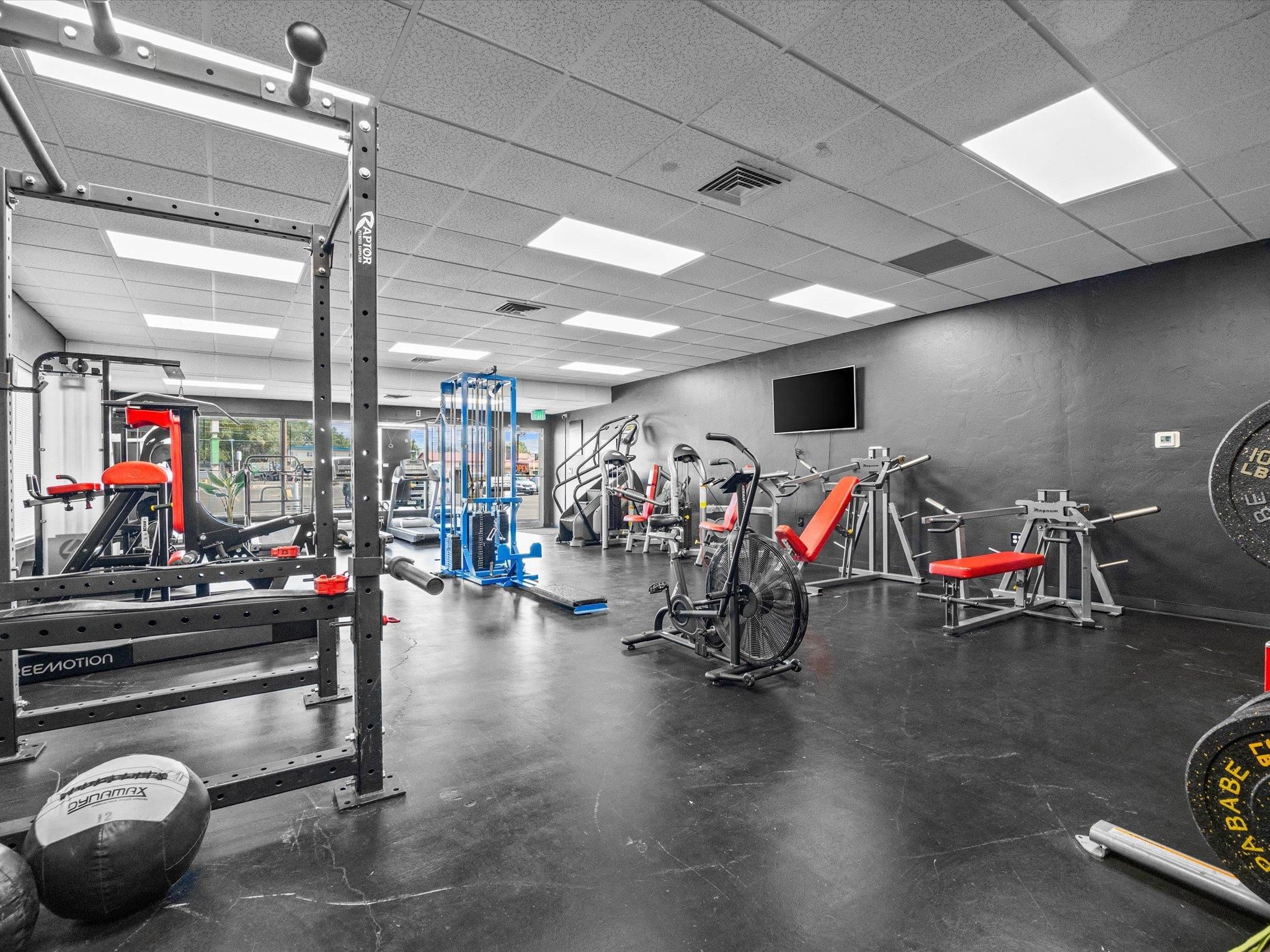 2923 North Avenue Unit: 8B